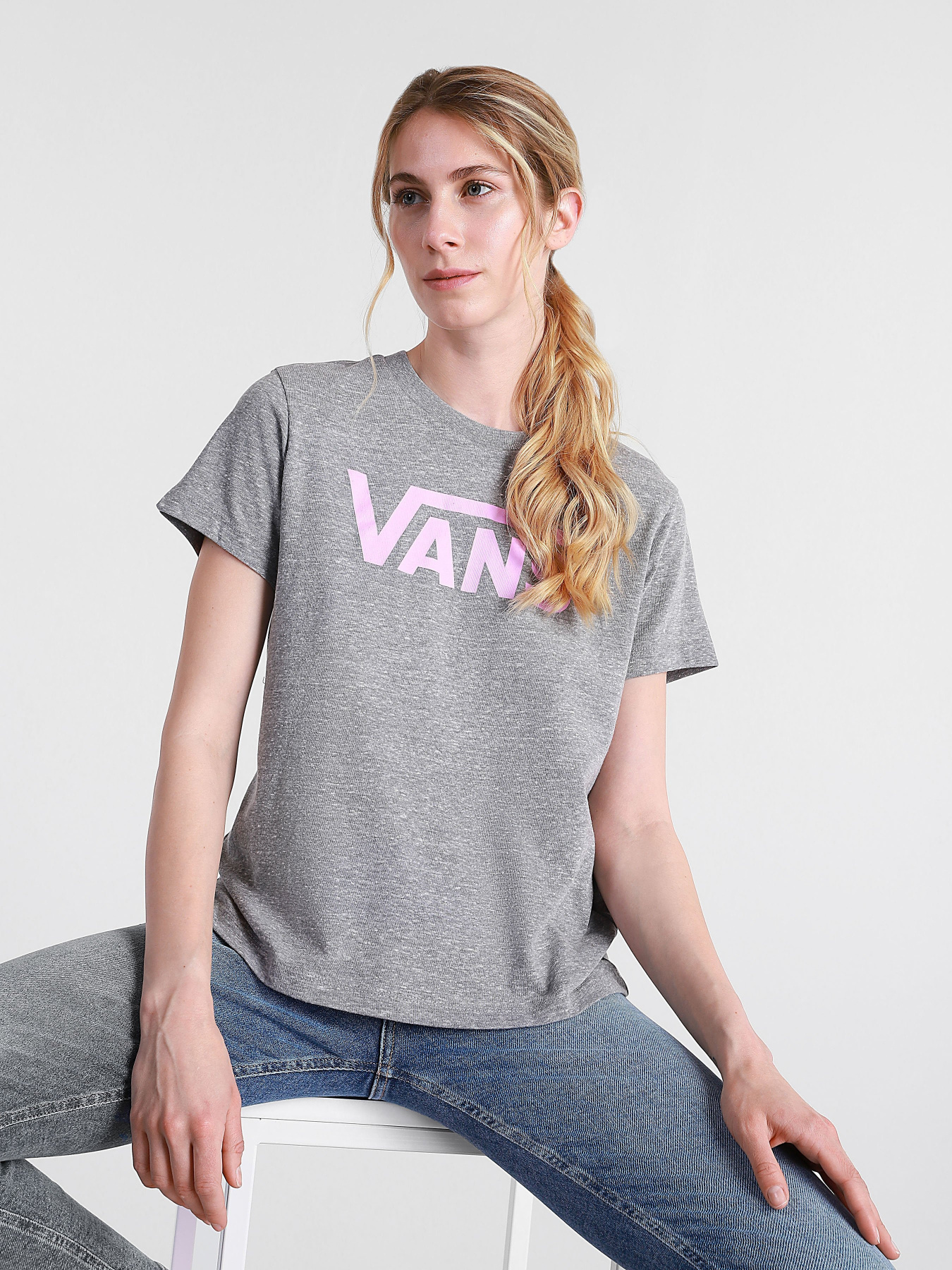 Футболки и поло Vans Flying V Crew модель VN0A3UP4ZFD1 Футболки и поло Vans Flying V Crew модель VN0A3UP4ZFD1 Фото