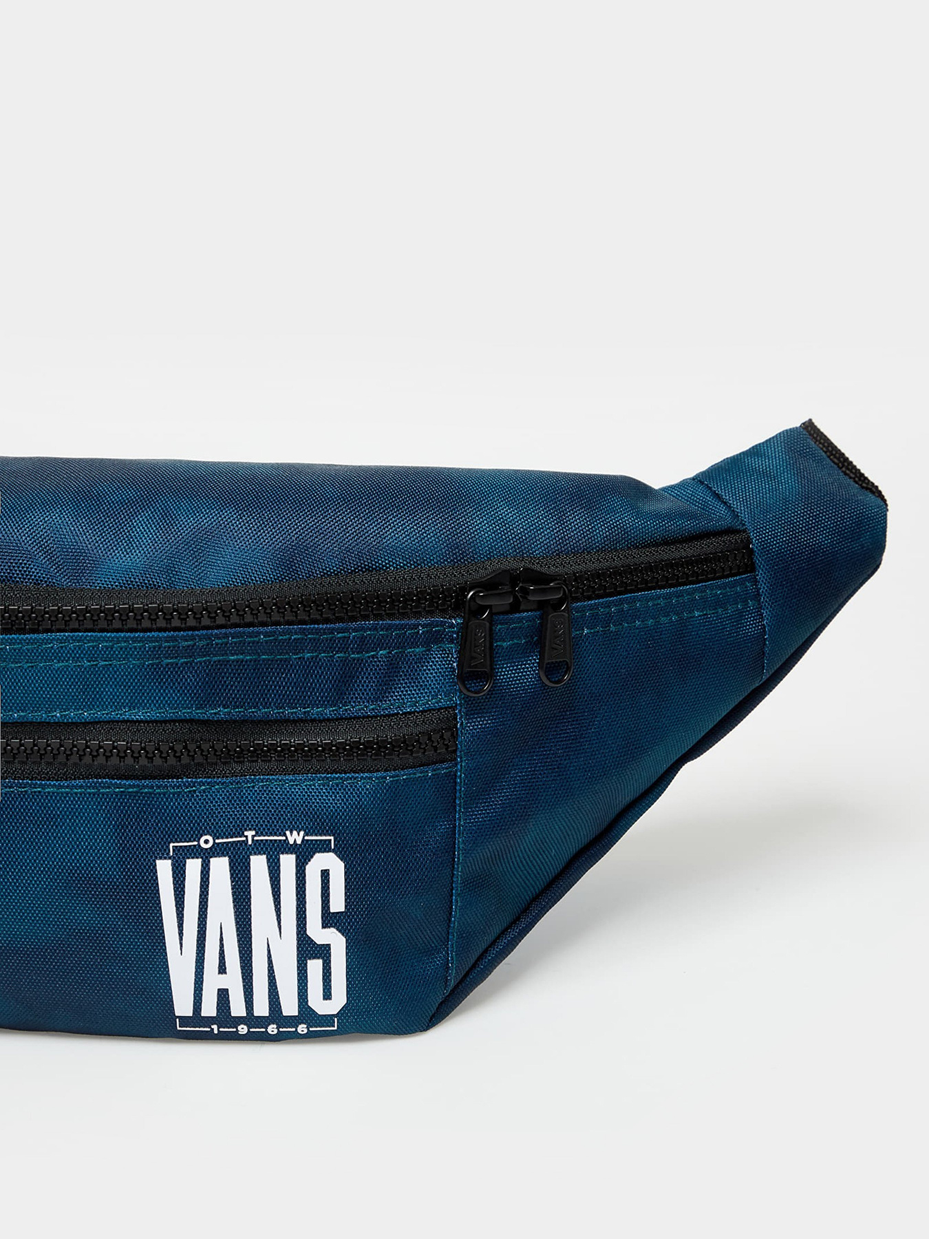 Сумки Vans WARD BUM модель VN0A2ZXXZ931 Сумки Vans WARD BUM модель VN0A2ZXXZ931 Фото