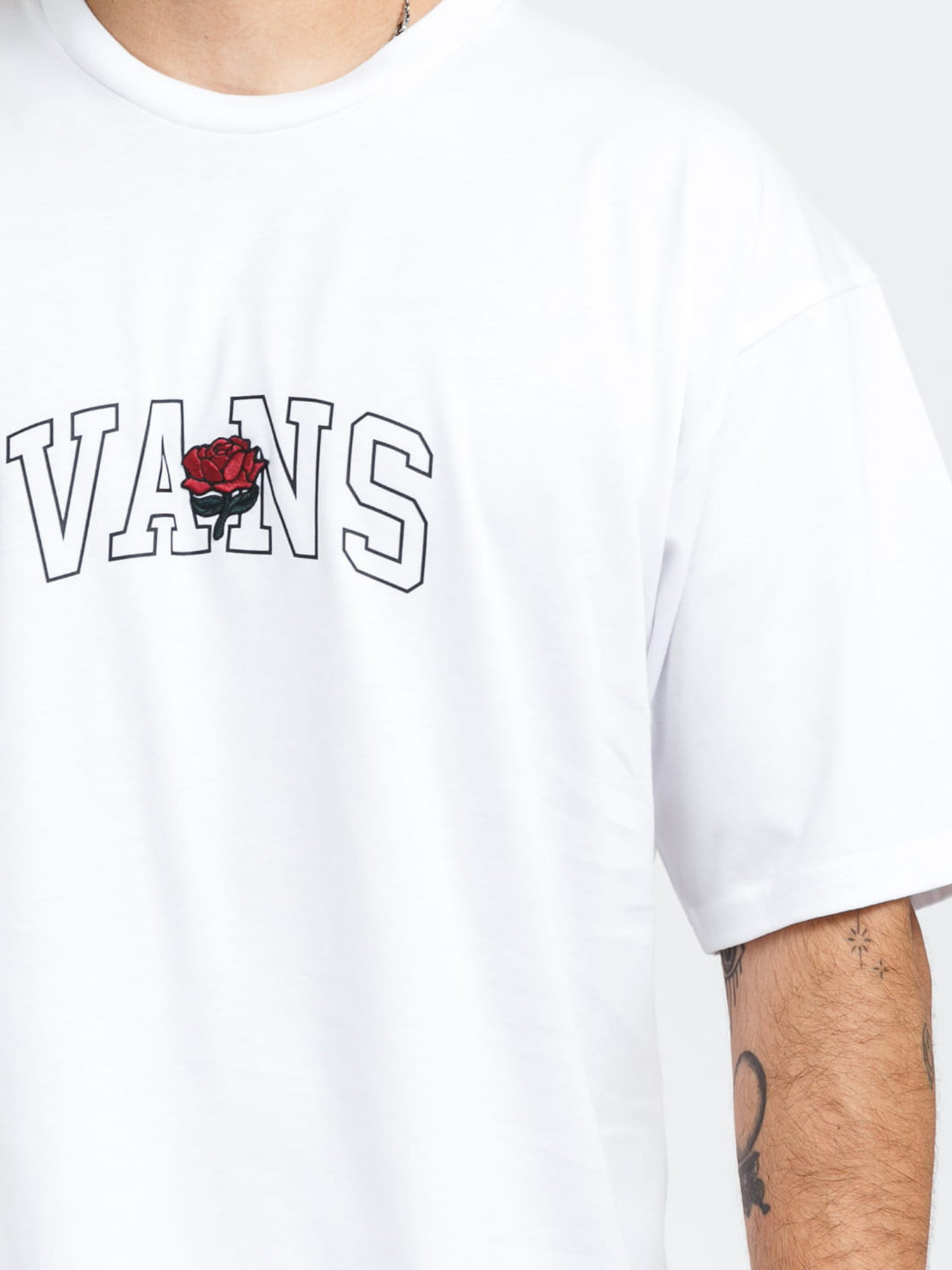 Футболки и поло Vans Champs SS модель VN0A5KC9WHT1 Футболки и поло Vans Champs SS модель VN0A5KC9WHT1 Фото