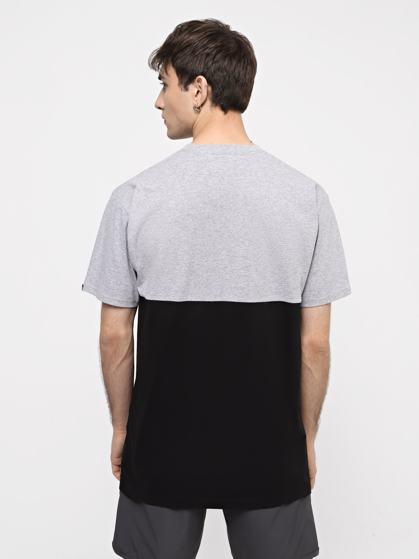 Футболки і поло Vans Colorblock Tee модель VN0A3CZDATJ1 Фото