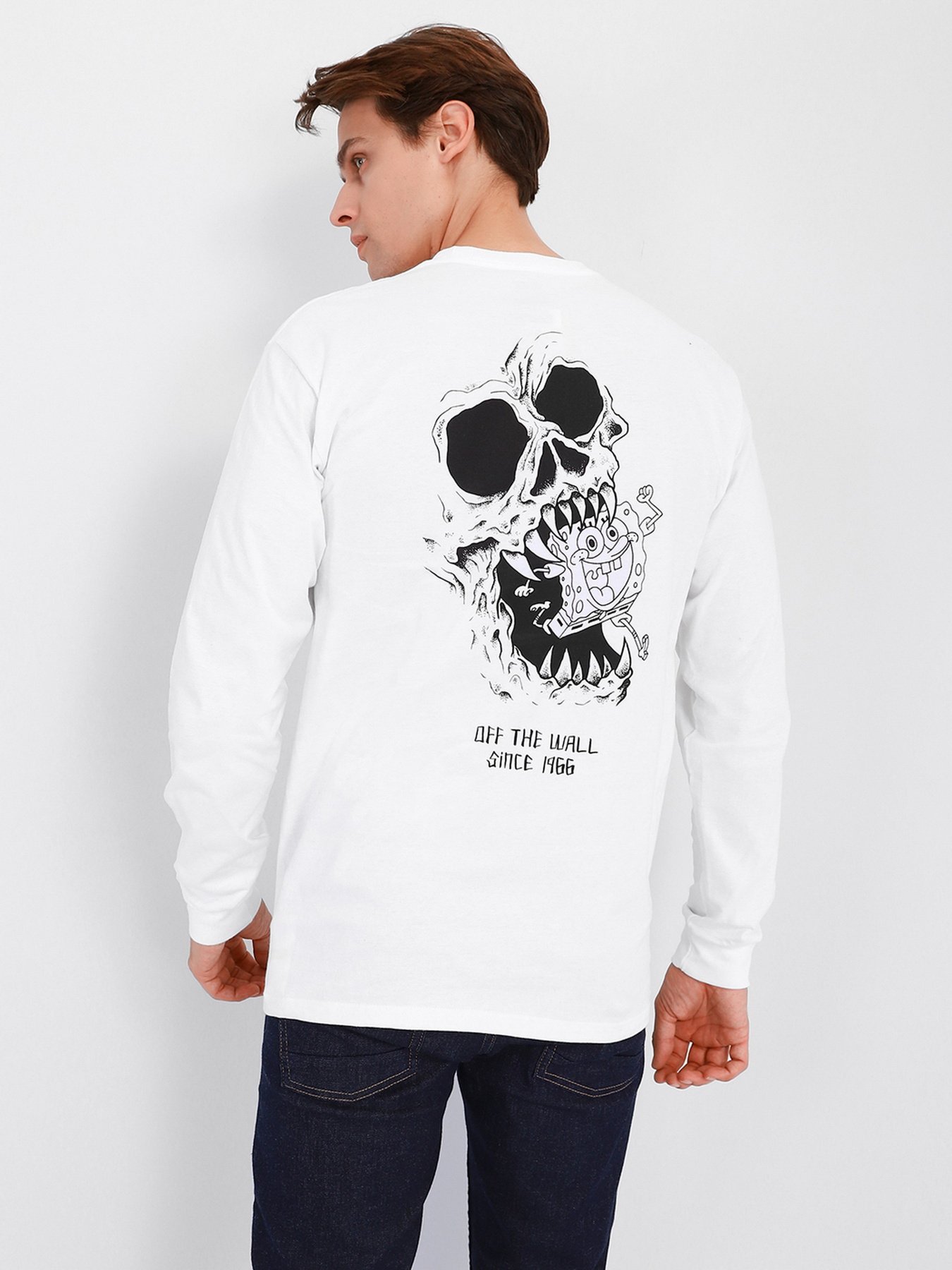Худи и свитшоты Vans x SpongeBob Skull LS модель VN0A5KCUZAU1 Фото