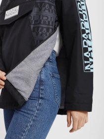 Куртки та дублянки Vans X NAPAPIJRI Anorak Jacket модель VN0A53WXBLK1 Фото
