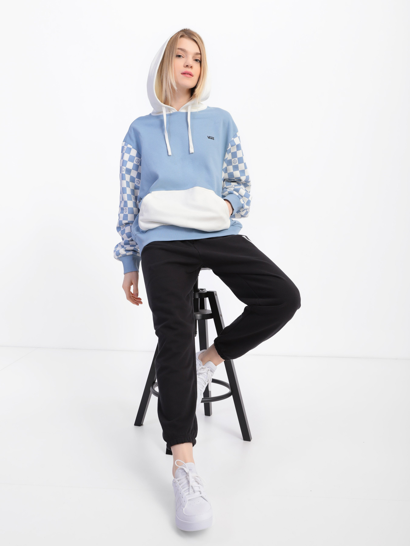 Худи и свитшоты Vans Peace модель VN0A7YYBBD21 Фото