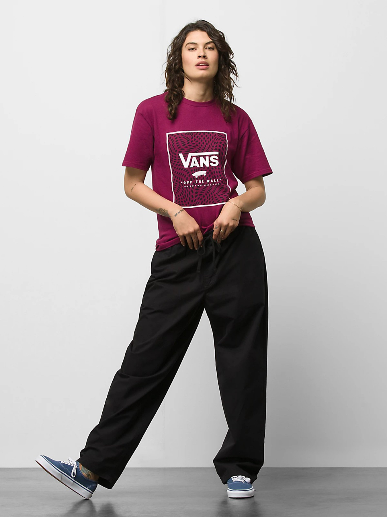 Брюки Vans Range модель VN00000DBLK1 Брюки Vans Range модель VN00000DBLK1 Фото