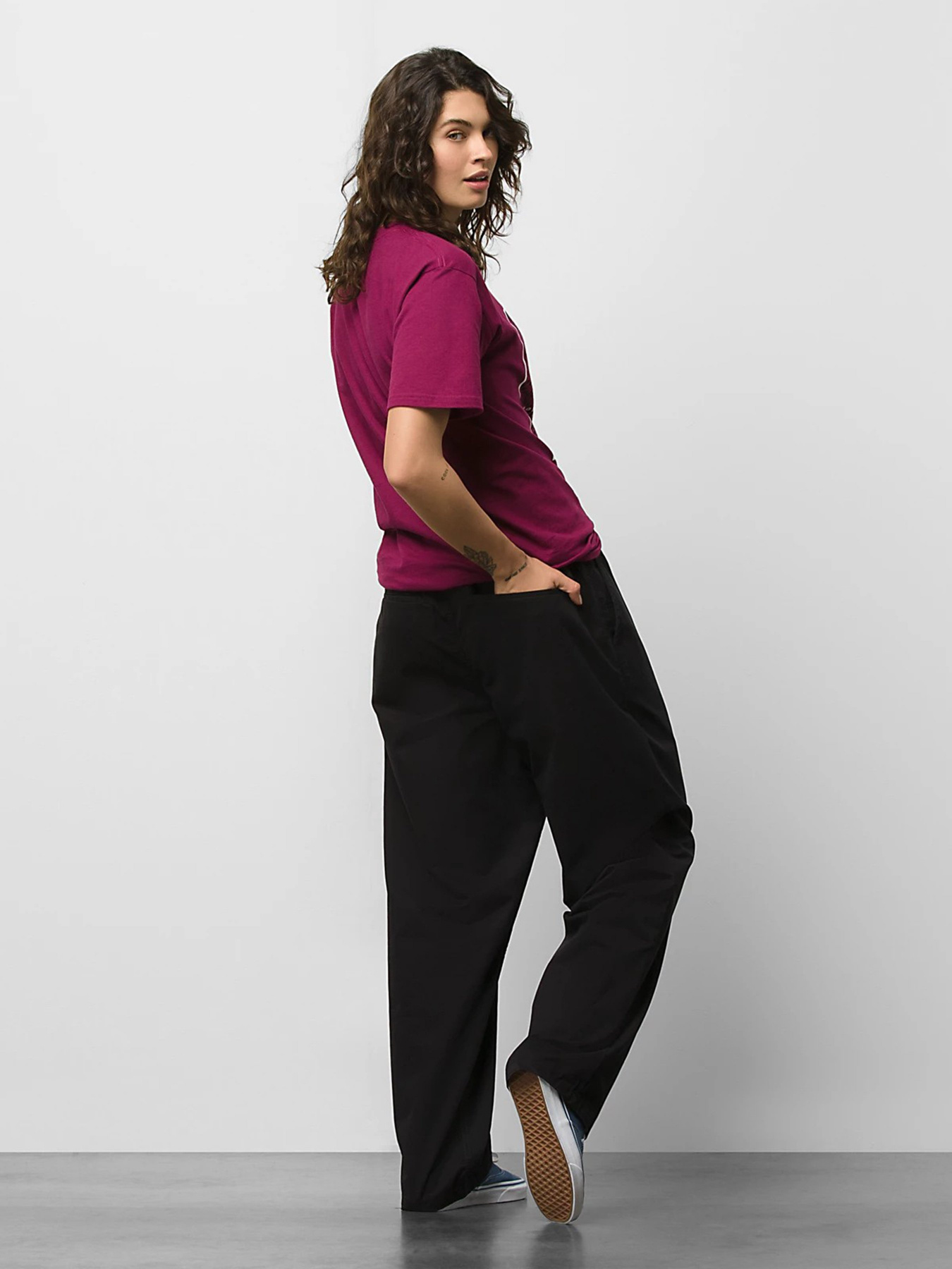 Брюки Vans Range модель VN00000DBLK1 Брюки Vans Range модель VN00000DBLK1 Фото
