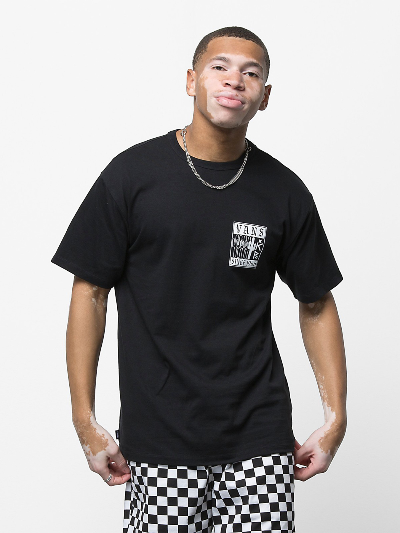 Футболки і поло Vans Kevin Peraza Off The Wall модель VN0A7PTPBLK1 Фото