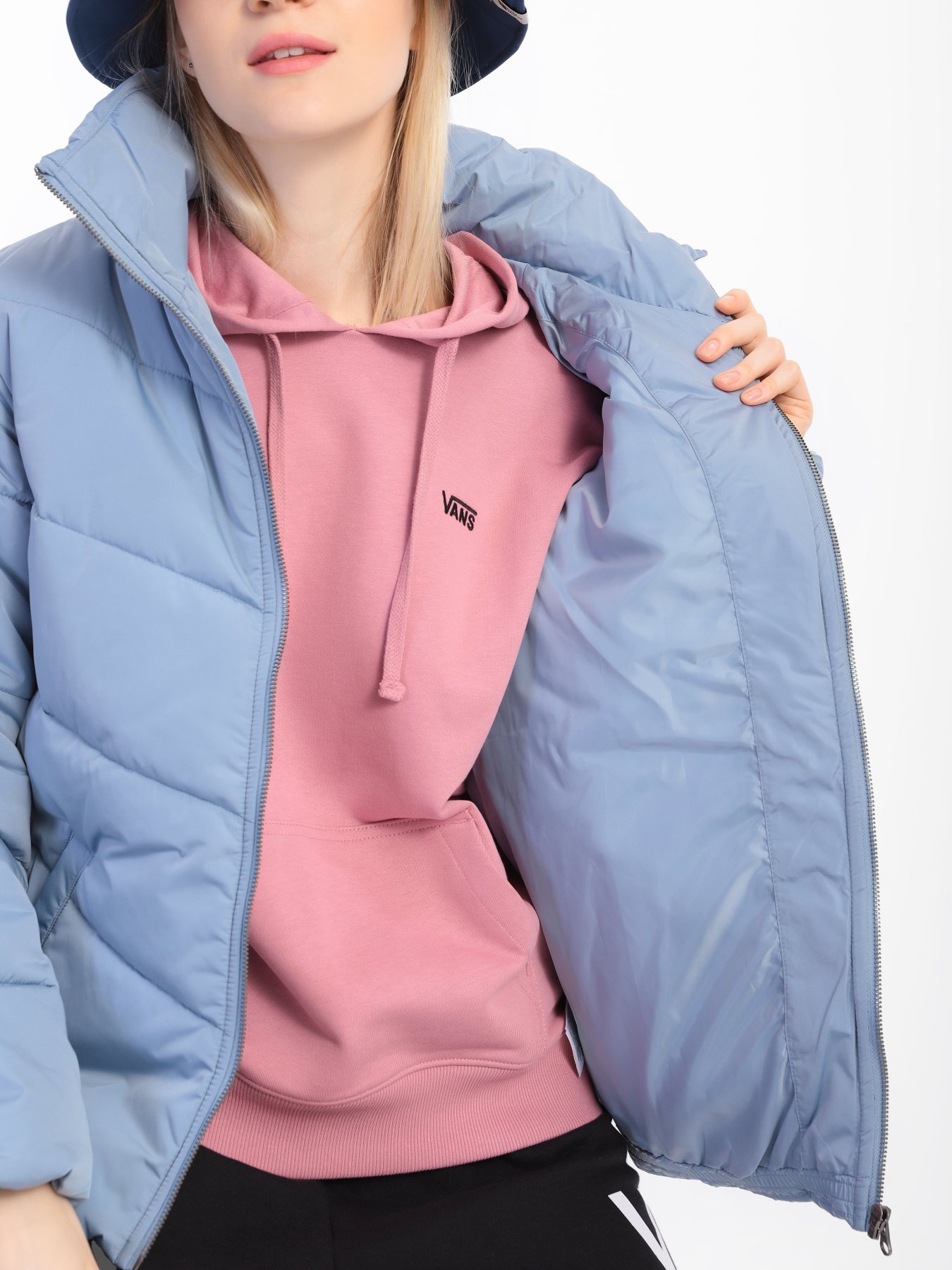 Куртки та дублянки Vans Foundry Puffer MTE-1 модель VN0A7YK5BD21 Фото