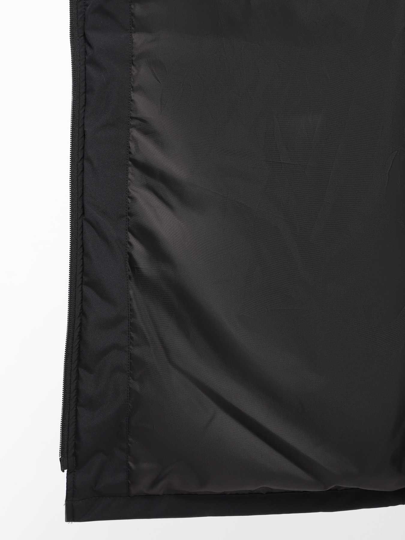 Куртки та дублянки Vans Marley Anorak модель VN0A7RMOBLK1 Куртки та дублянки Vans Marley Anorak модель VN0A7RMOBLK1 Фото