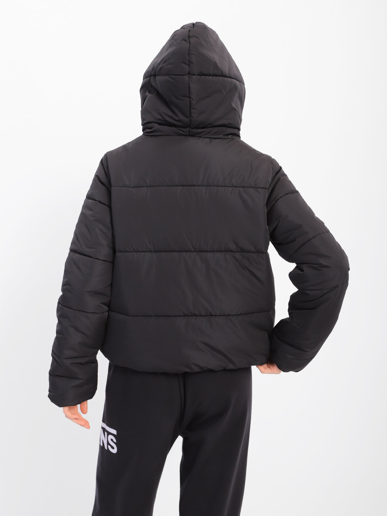 Куртки та дублянки Vans Short Puffer 2 модель VN0A4B8MBLK1 Фото