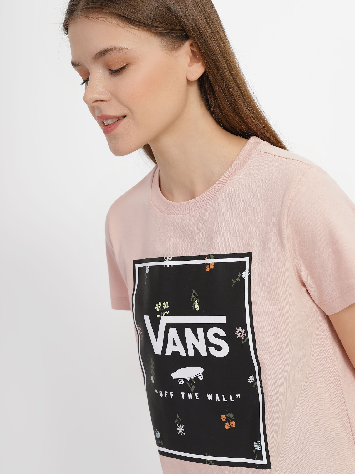 Футболки і поло Vans Micro Ditsy Box модель VN0003DKBQL1 Футболки і поло Vans Micro Ditsy Box модель VN0003DKBQL1 Фото