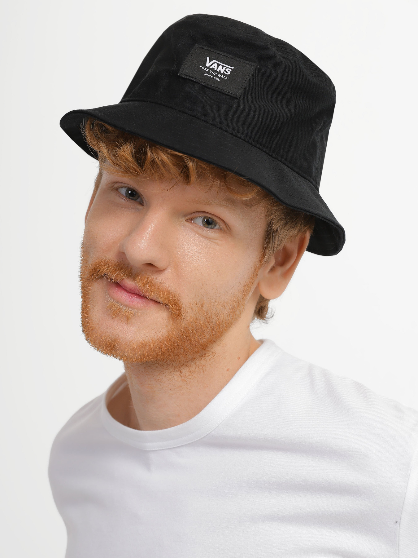 Шапки та кепки Vans Vans Patch Bucket модель VN0A7S96BLK1 Шапки та кепки Vans Vans Patch Bucket модель VN0A7S96BLK1 Фото