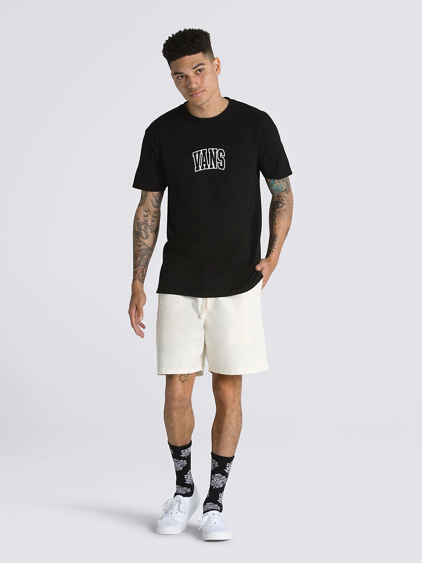 Футболки и поло Vans Academy Crest модель VN00003RBLK1 Фото