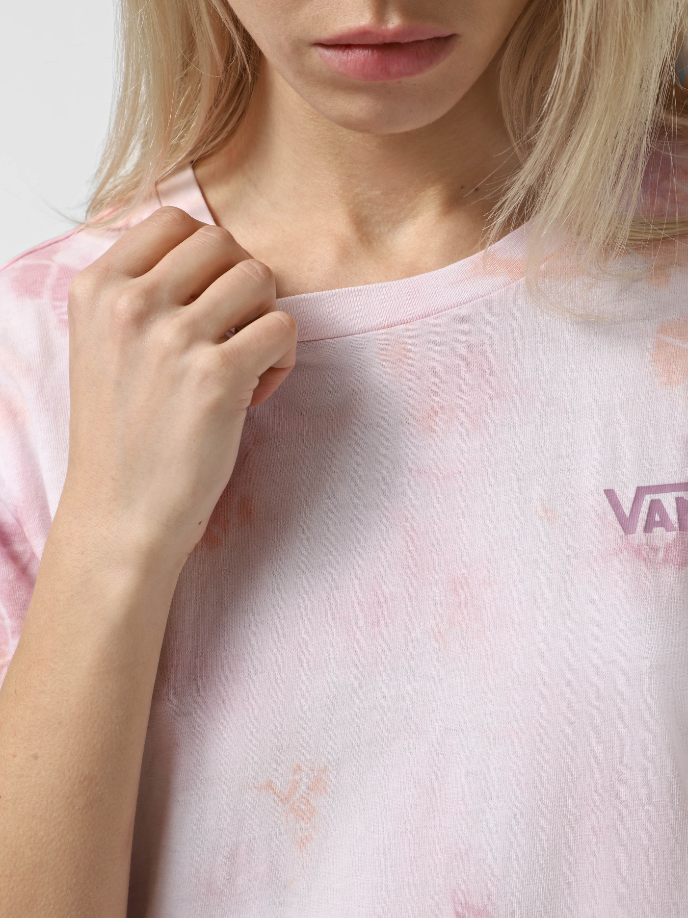 Футболки і поло Vans Tie Dye модель VN000553BE91 Футболки і поло Vans Tie Dye модель VN000553BE91 Фото