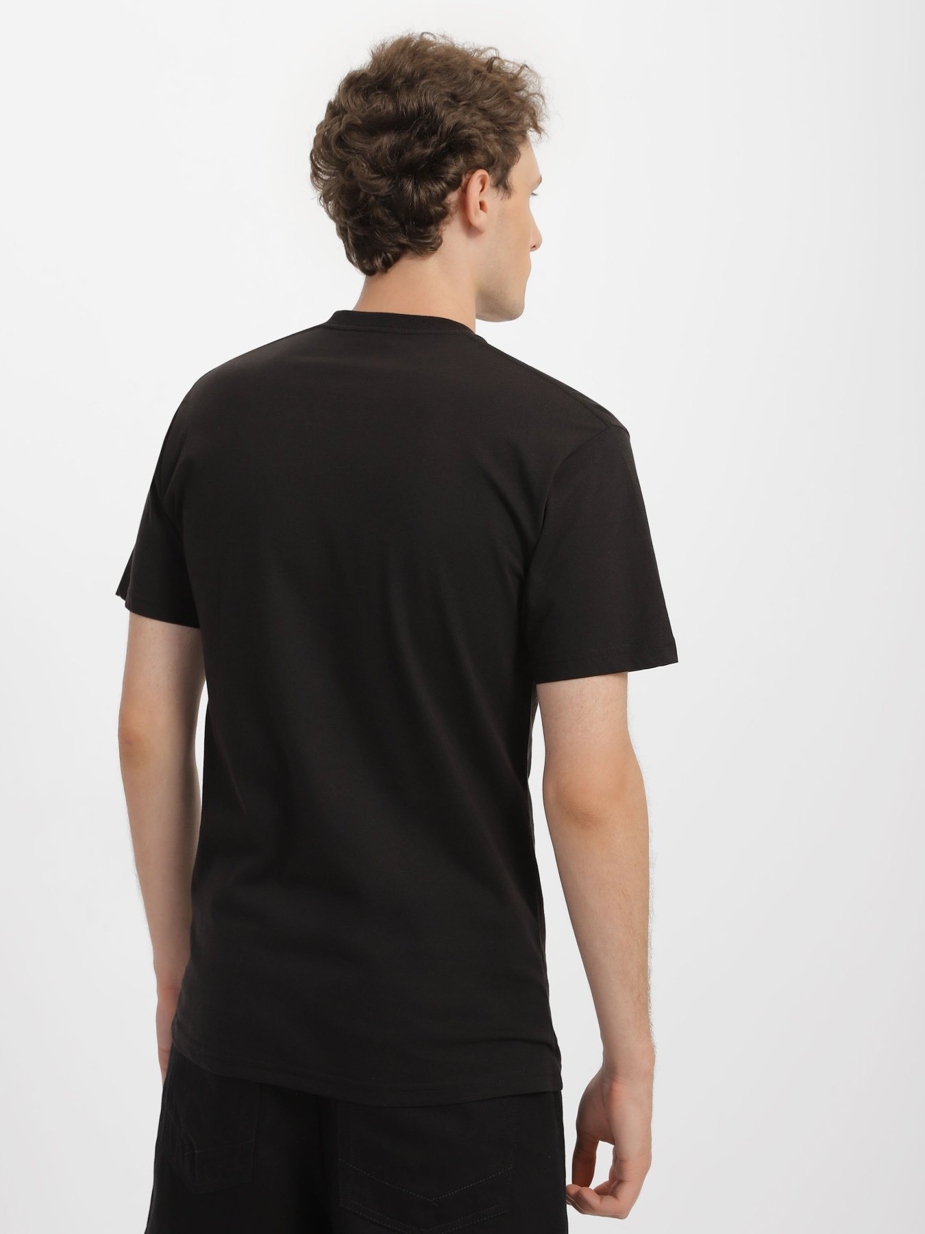 Футболки і поло Vans Otw Inflamed-B модель VN0005H2BLK1 Футболки і поло Vans Otw Inflamed-B модель VN0005H2BLK1 Фото