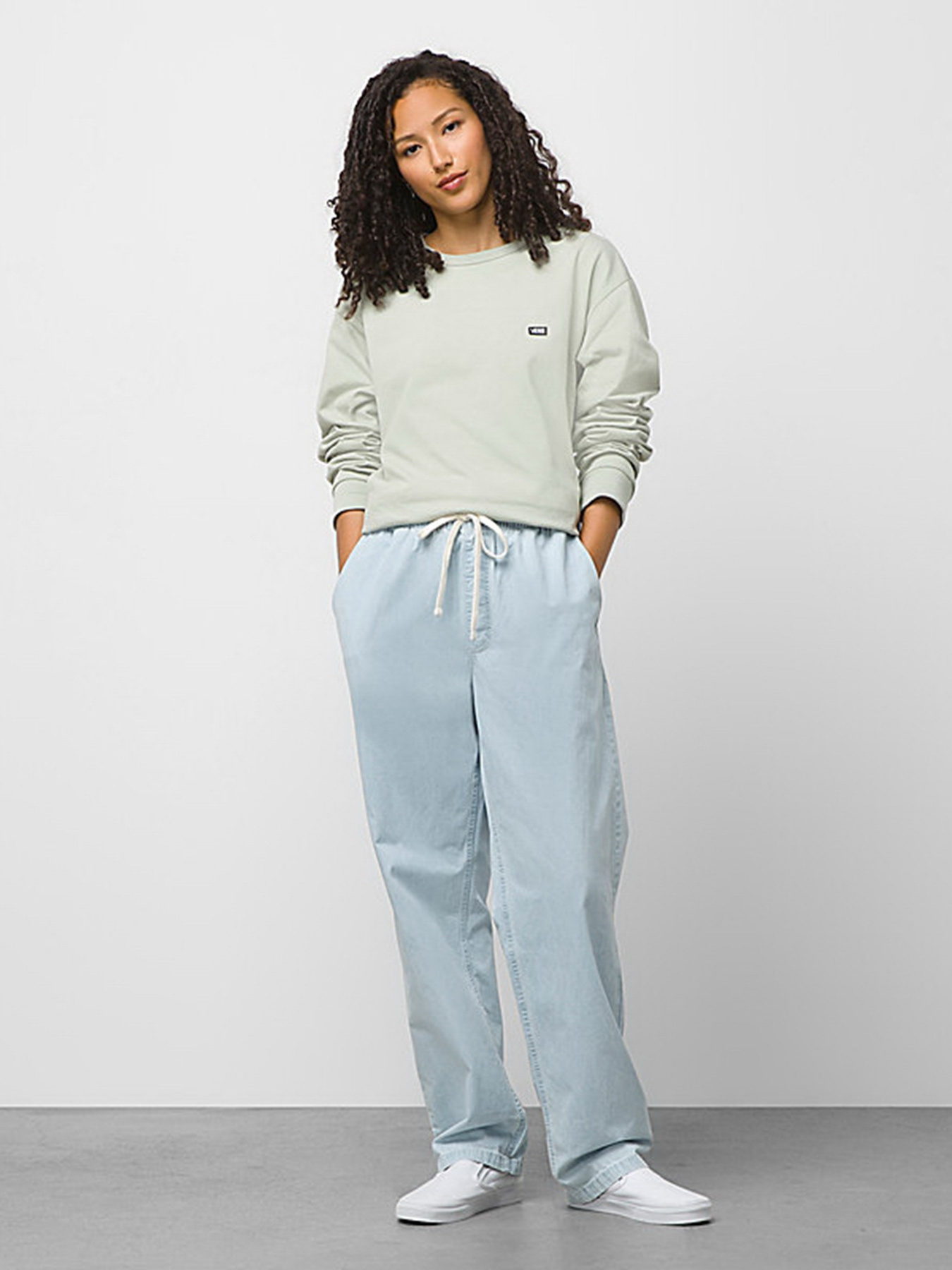 Джинсы Vans Range Denim Loose Tapered Elastic модель VN0005Z2TTJ1 Фото