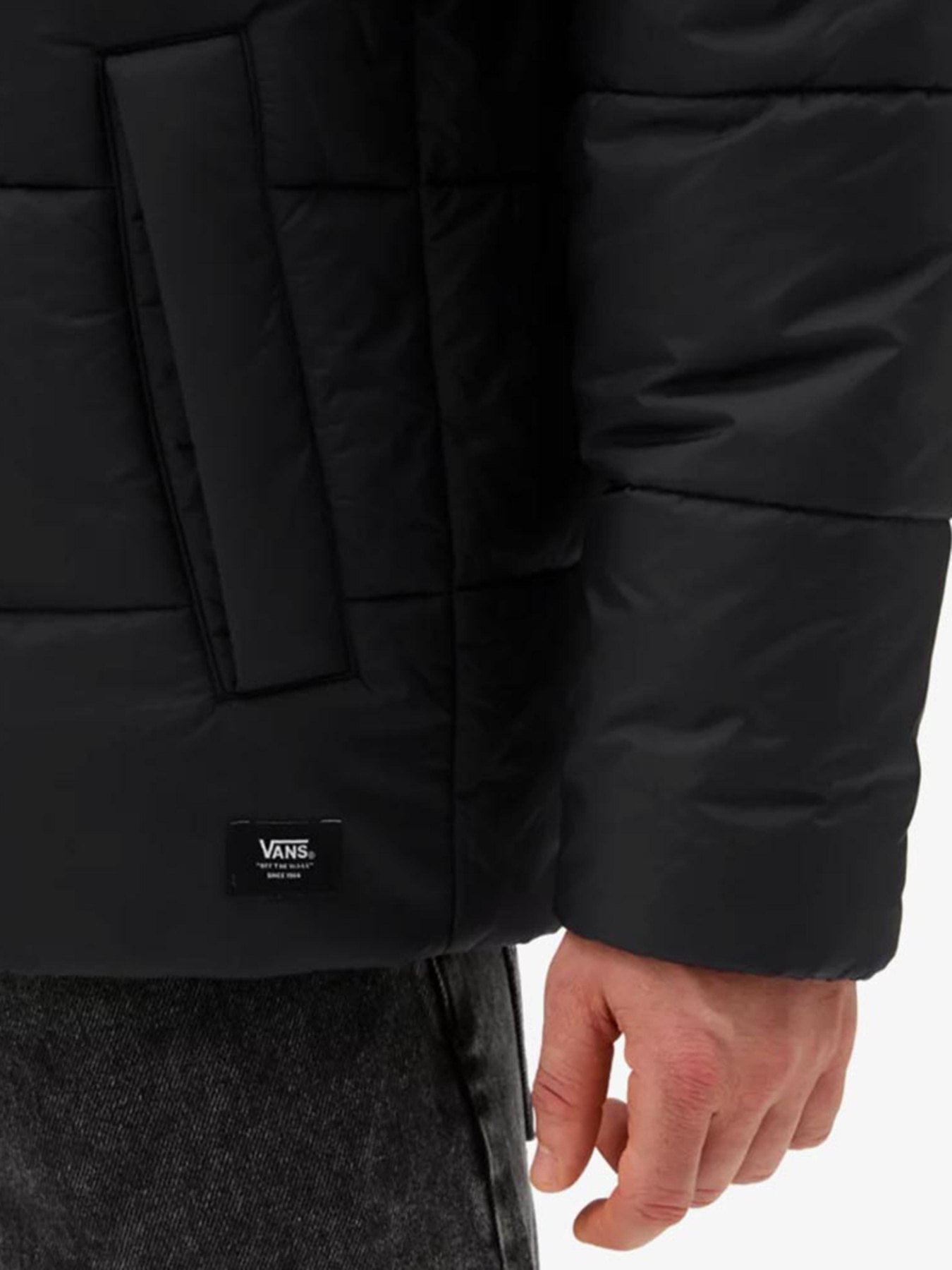 Куртки та дублянки Vans Norris MTE-1 Puffer модель VN0008GBBLK1 Куртки та дублянки Vans Norris MTE-1 Puffer модель VN0008GBBLK1 Фото