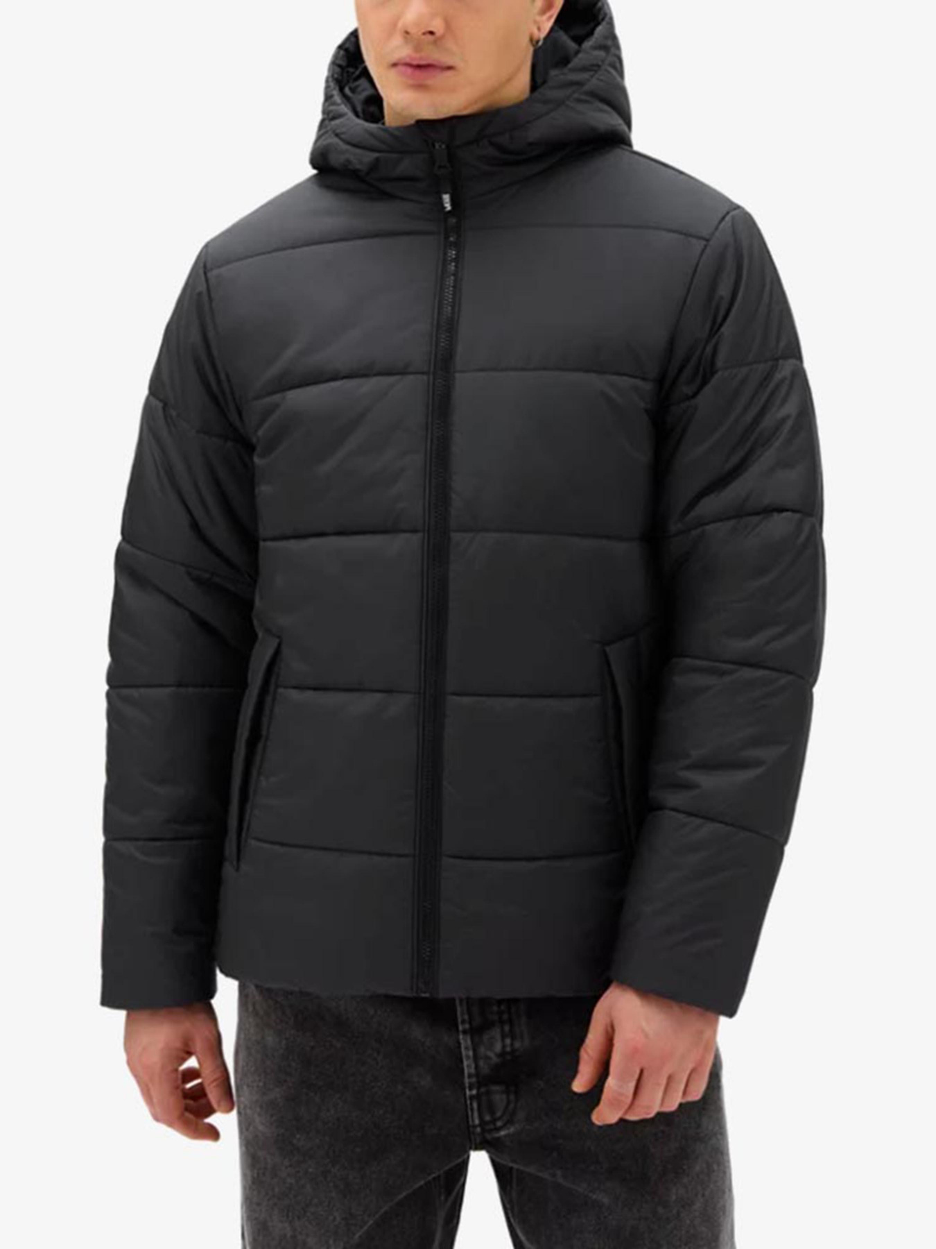 Куртки та дублянки Vans Norris MTE-1 Puffer модель VN0008GBBLK1 Куртки та дублянки Vans Norris MTE-1 Puffer модель VN0008GBBLK1 Фото