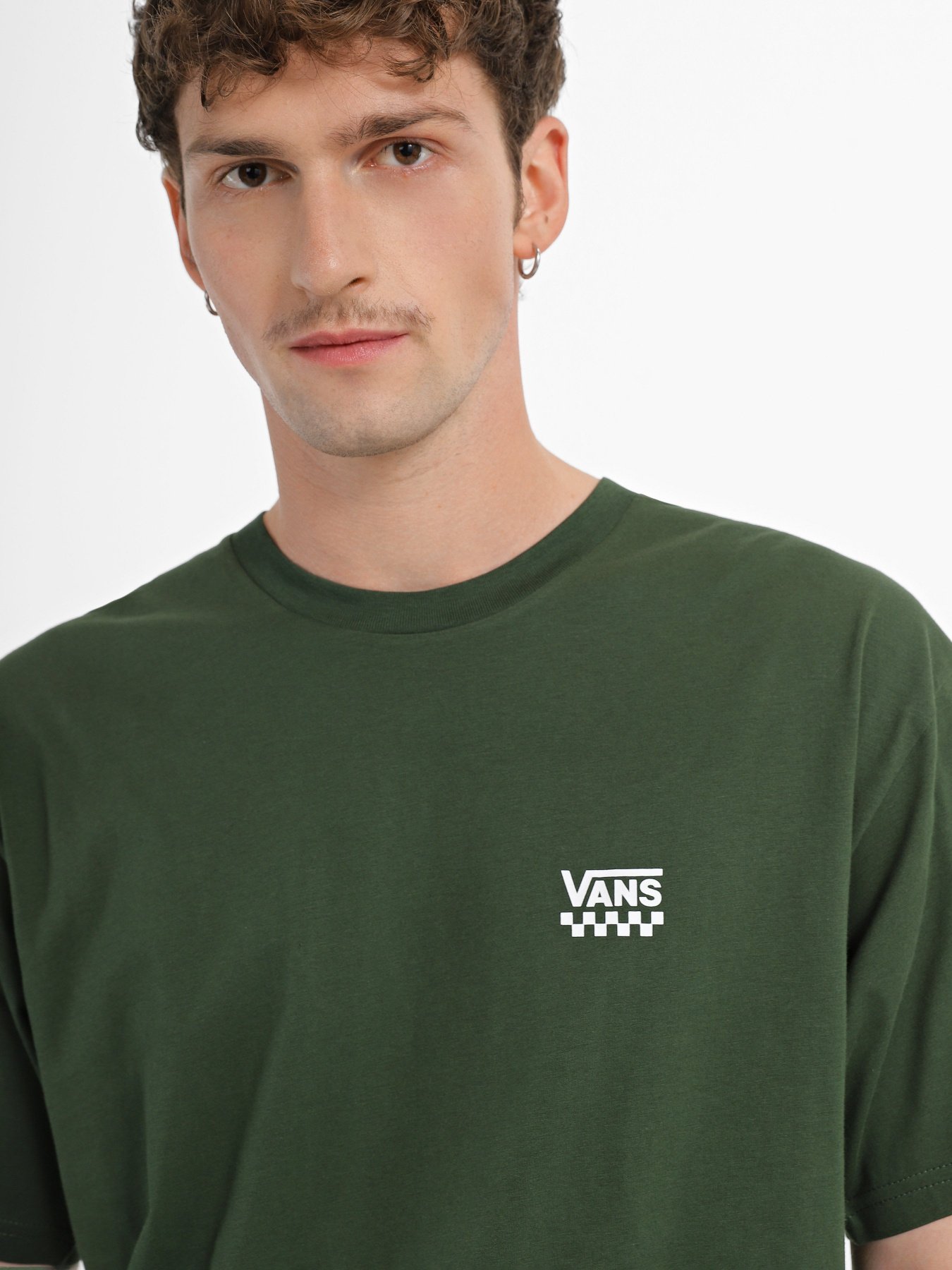 Футболки і поло Vans Left Chest Logo II модель VN0A7TLGCBP1 Футболки і поло Vans Left Chest Logo II модель VN0A7TLGCBP1 Фото