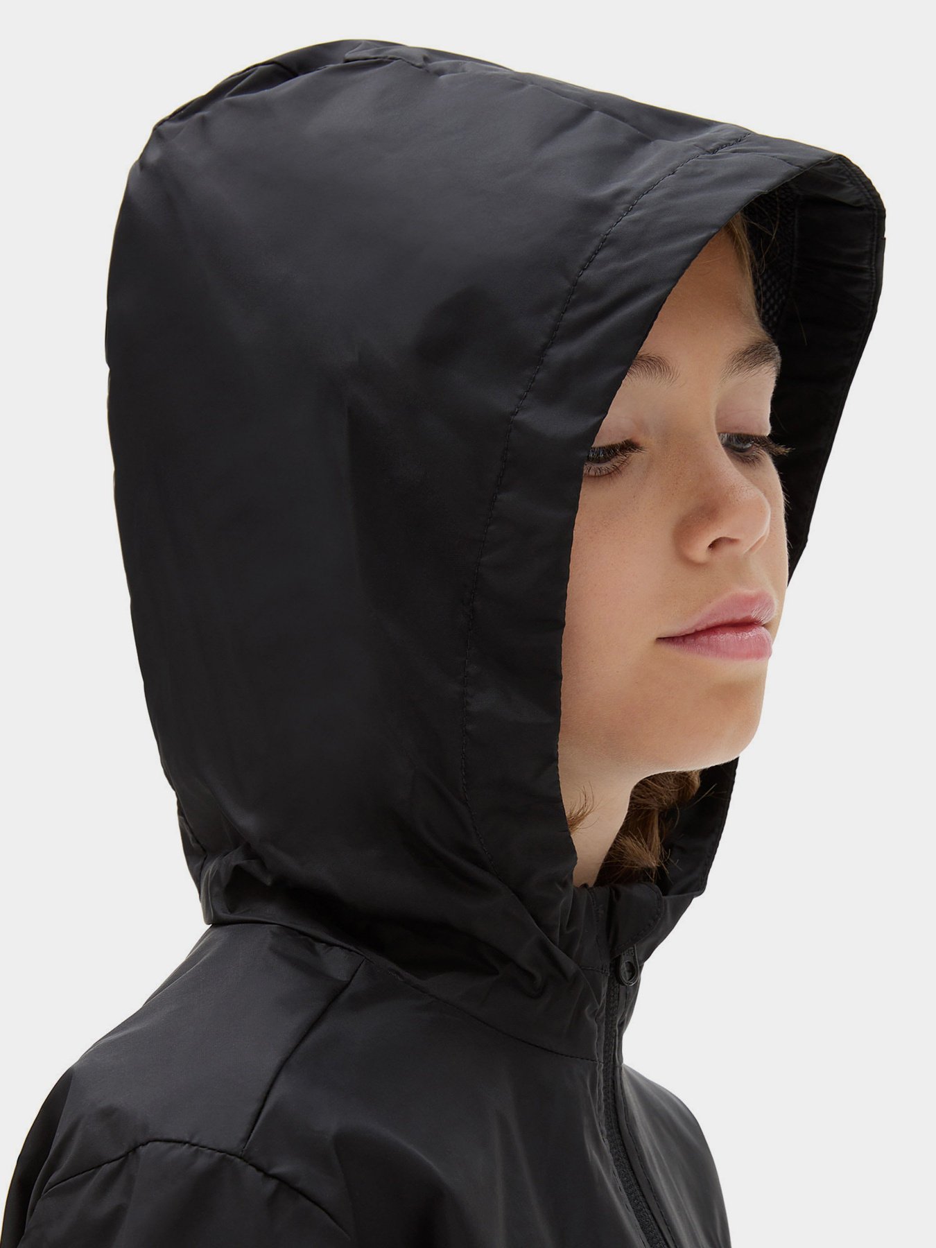 Куртки та дублянки Vans Garnett Windbreaker модель VN00002BBLK1 Фото