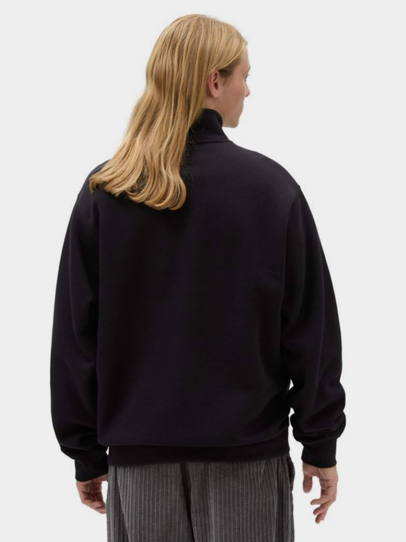 Худі та світшоти Vans ComfyCush Quarter Zip модель VN000AB8BLK1 Худі та світшоти Vans ComfyCush Quarter Zip модель VN000AB8BLK1 Фото