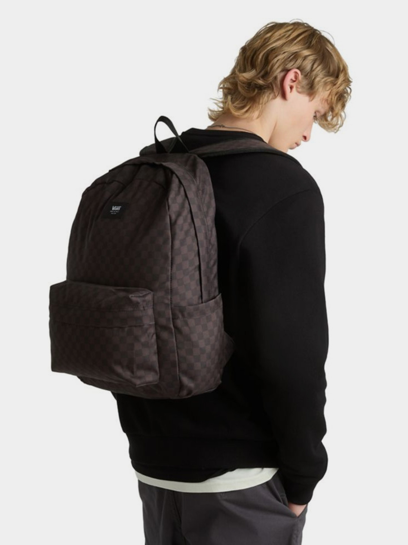 Рюкзаки Vans Old Skool Checkerboard 22L модель VN000H4XBA51 Рюкзаки Vans Old Skool Checkerboard 22L модель VN000H4XBA51 Фото
