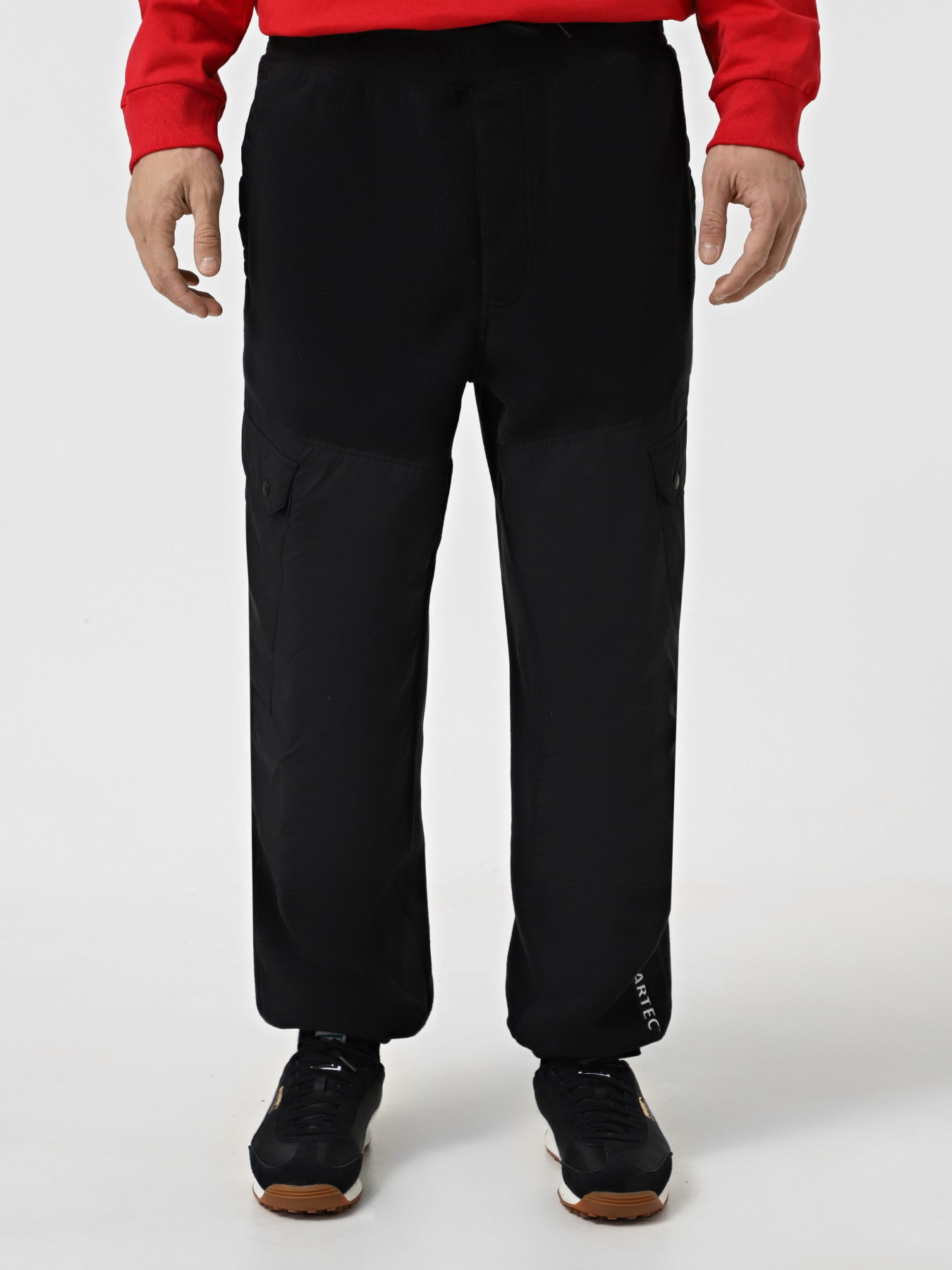 Штани Vans MTE Polartec Relaxed Fleece модель VN000HAWBLK1 Фото