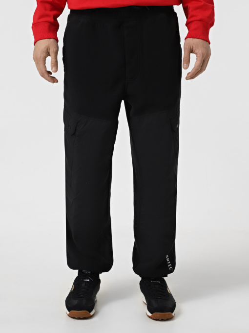 Брюки Vans MTE Polartec Relaxed Fleece модель VN000HAWBLK1 Фото