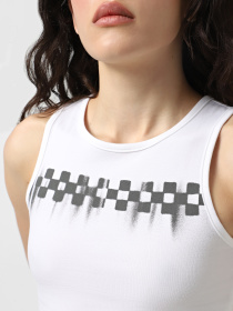 Футболки і поло Vans Check Wash Fitted Crop Tank модель VN000MC0WHT1 Фото