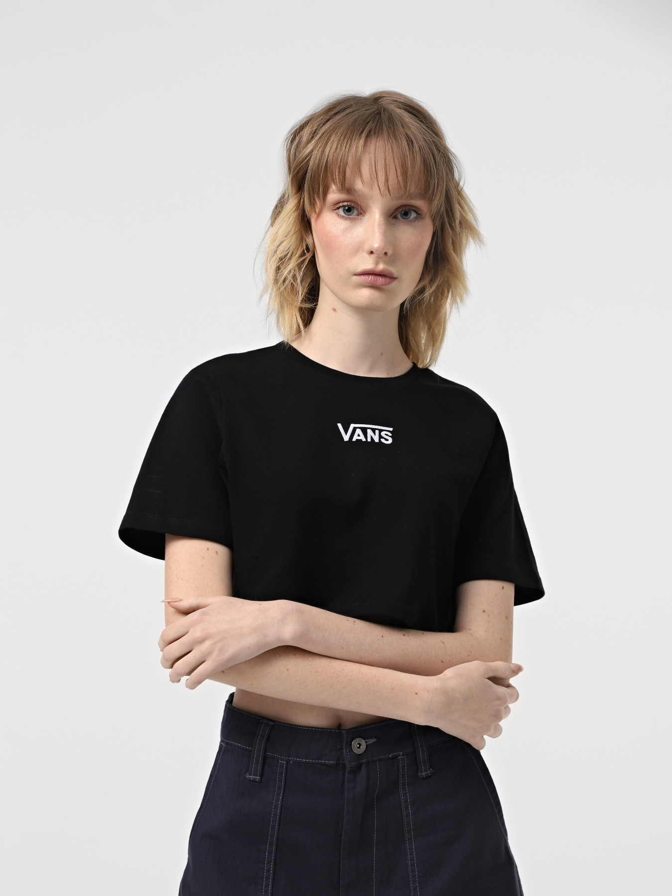 Футболки и поло Vans Flying V Crew Crop Ii модель VN000GFFBLK1 Фото