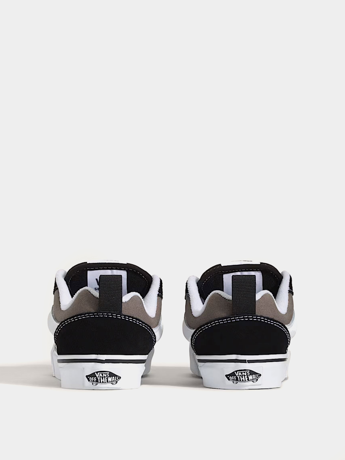 Кеды Vans Knu Skool модель VN000D2T4Y41 Кеды Vans Knu Skool модель VN000D2T4Y41 Фото
