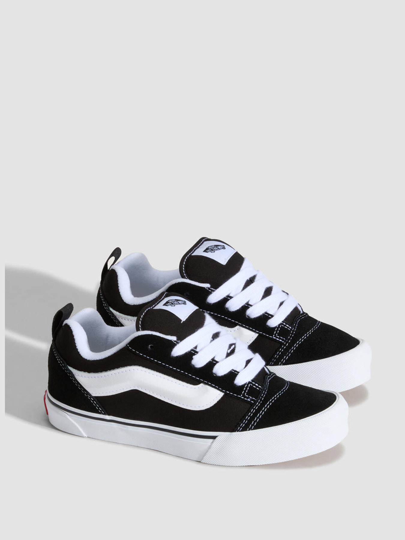 Кеды Vans Knu Skool модель VN000D2T6BT1 Кеды Vans Knu Skool модель VN000D2T6BT1 Фото