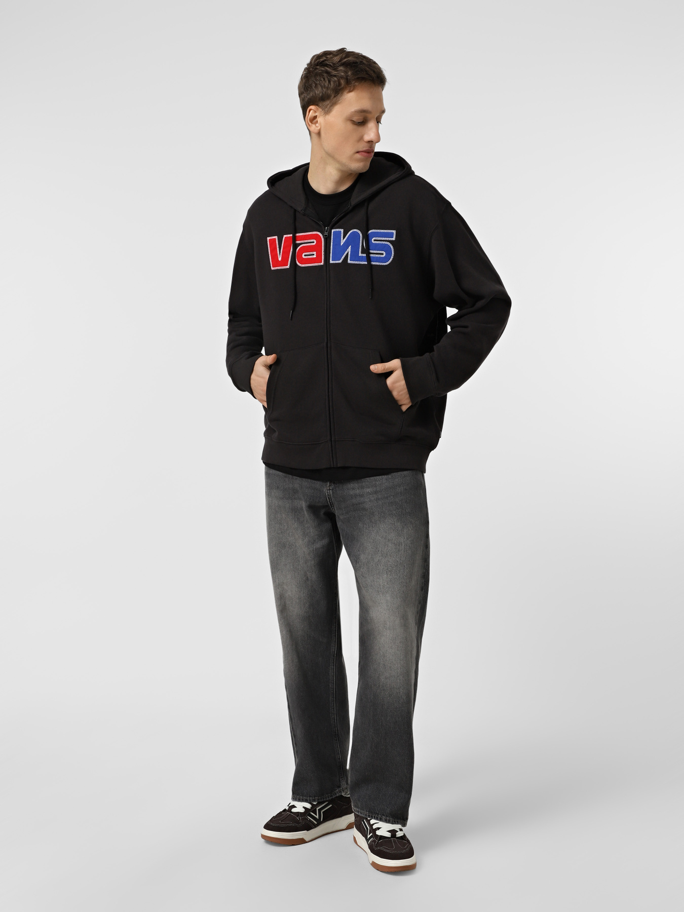 Худи и свитшоты Vans Constant модель VN000PA7BLK1 Худи и свитшоты Vans Constant модель VN000PA7BLK1 Фото