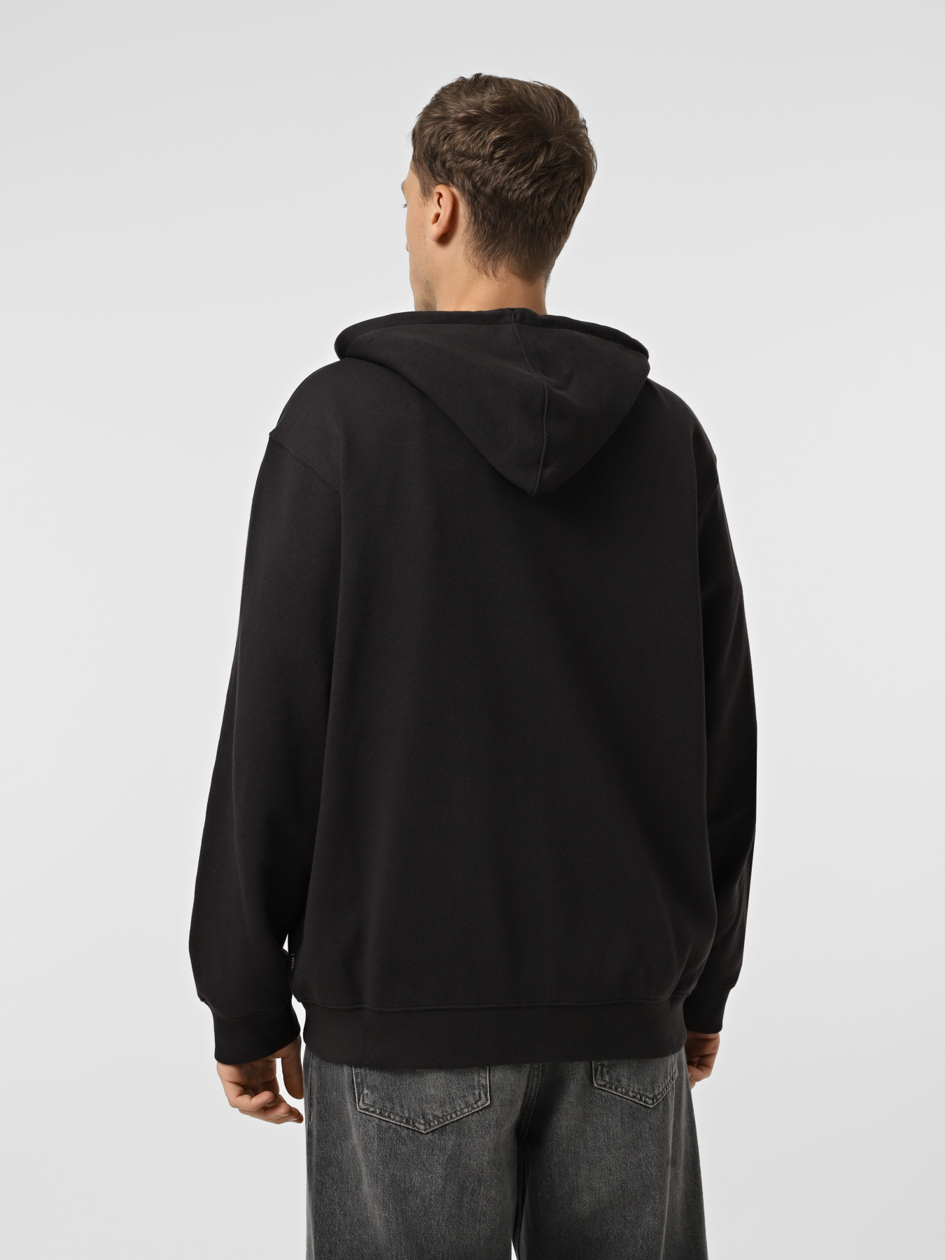 Худи и свитшоты Vans Constant модель VN000PA7BLK1 Худи и свитшоты Vans Constant модель VN000PA7BLK1 Фото