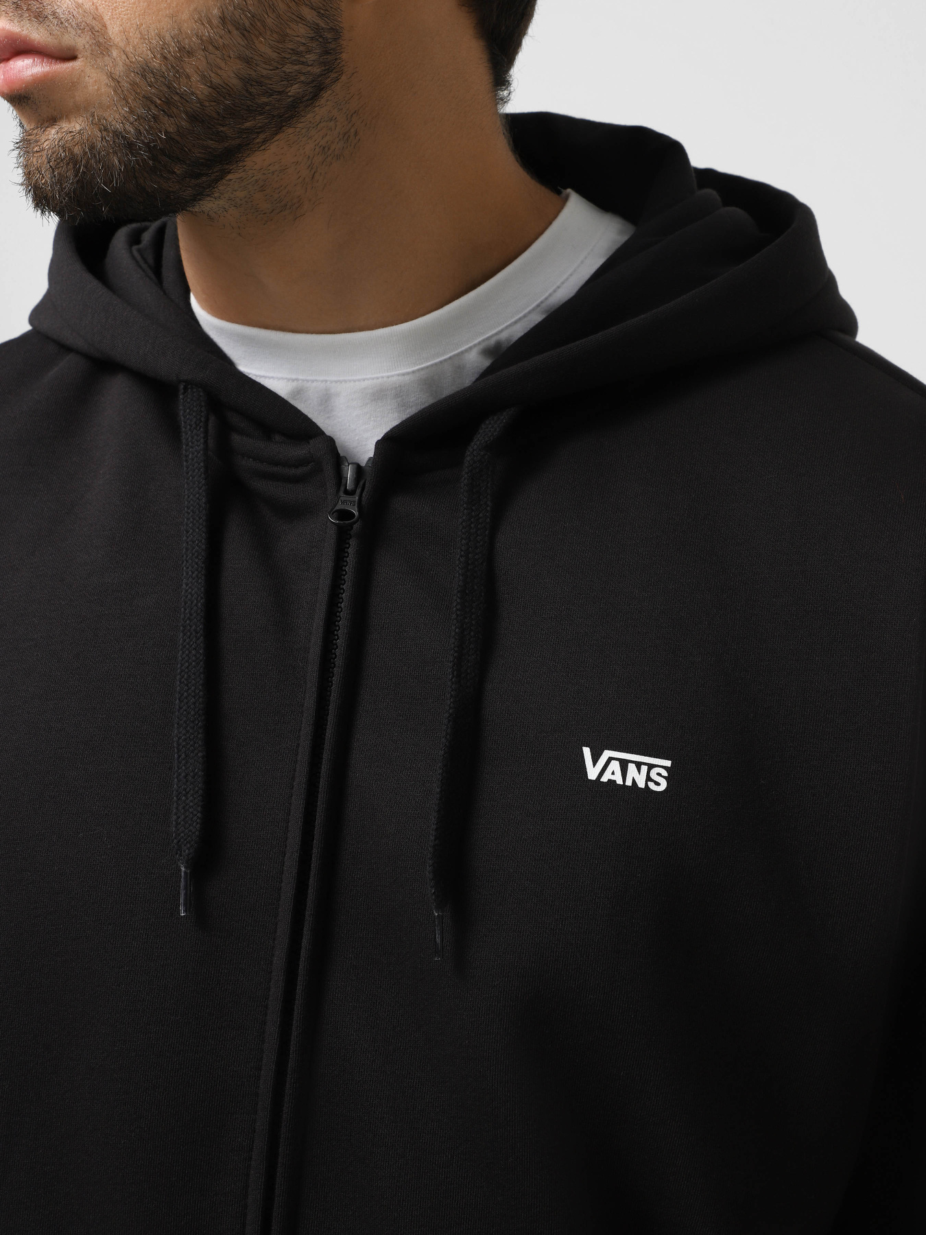 Худі та світшоти Vans Left Chest модель VN000R9ZBLK1 Худі та світшоти Vans Left Chest модель VN000R9ZBLK1 Фото