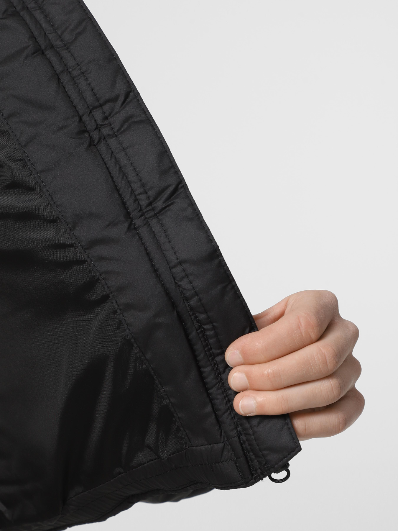 Куртки та дублянки Vans модель VN000PK1BLK1 Куртки та дублянки Vans модель VN000PK1BLK1 Фото