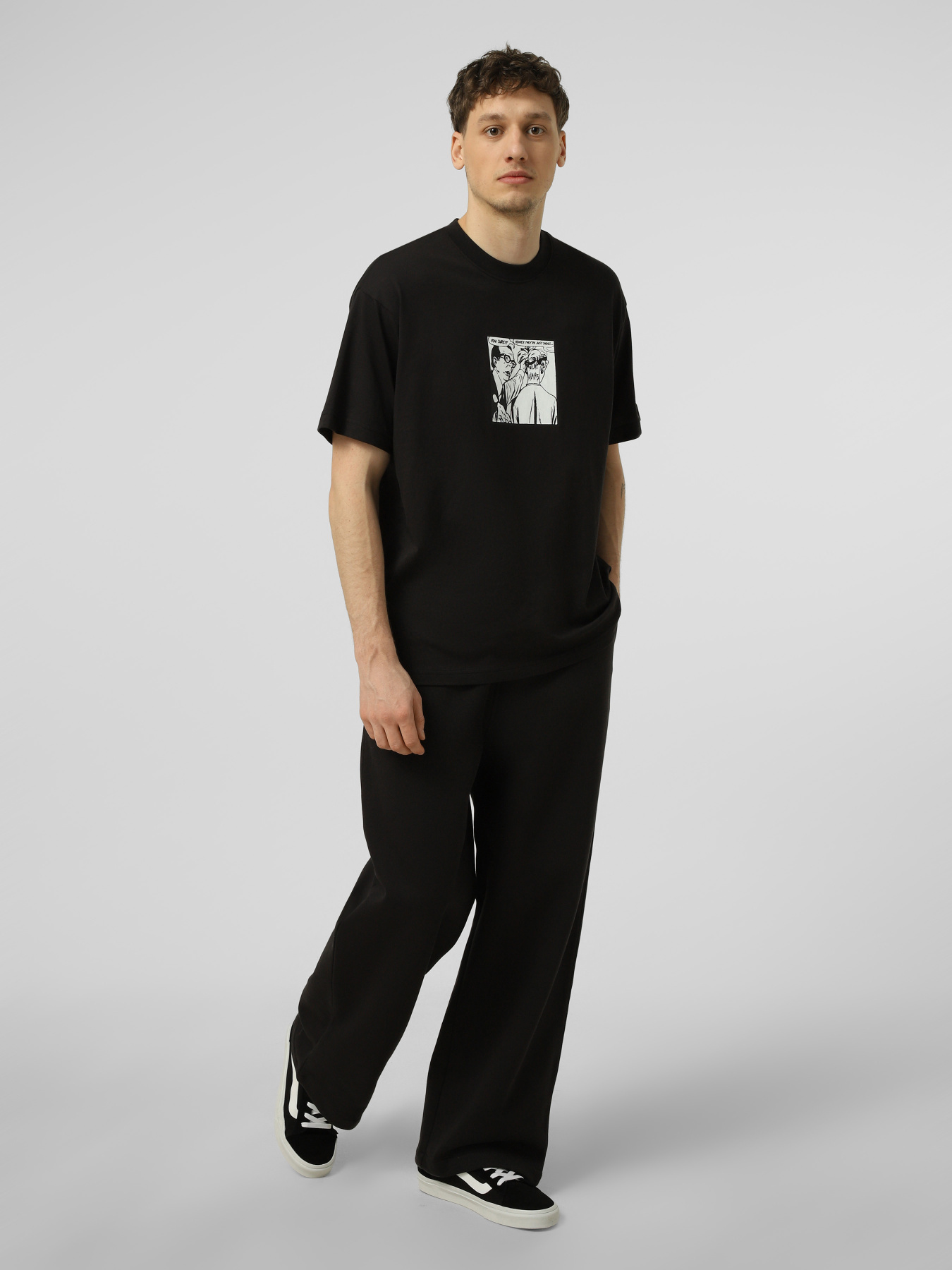 Брюки Vans STRAIGHT LEG SWEATPANT модель VN000XDABLK1 Фото