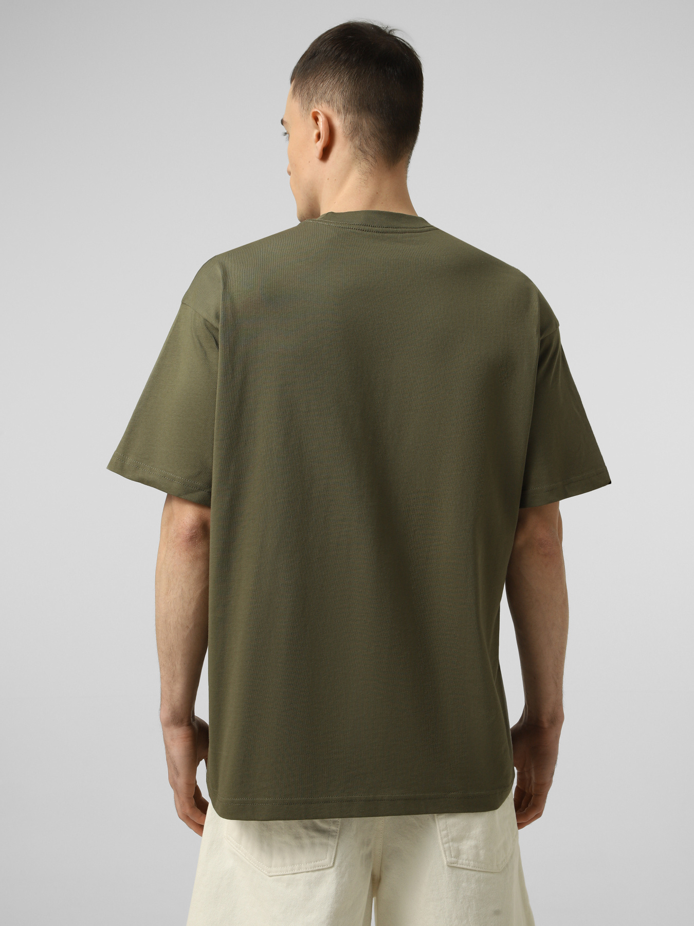 Футболки і поло Vans VANS GRAFF LOOSE SS TEE модель VN000VYBFR11 Футболки і поло Vans VANS GRAFF LOOSE SS TEE модель VN000VYBFR11 Фото