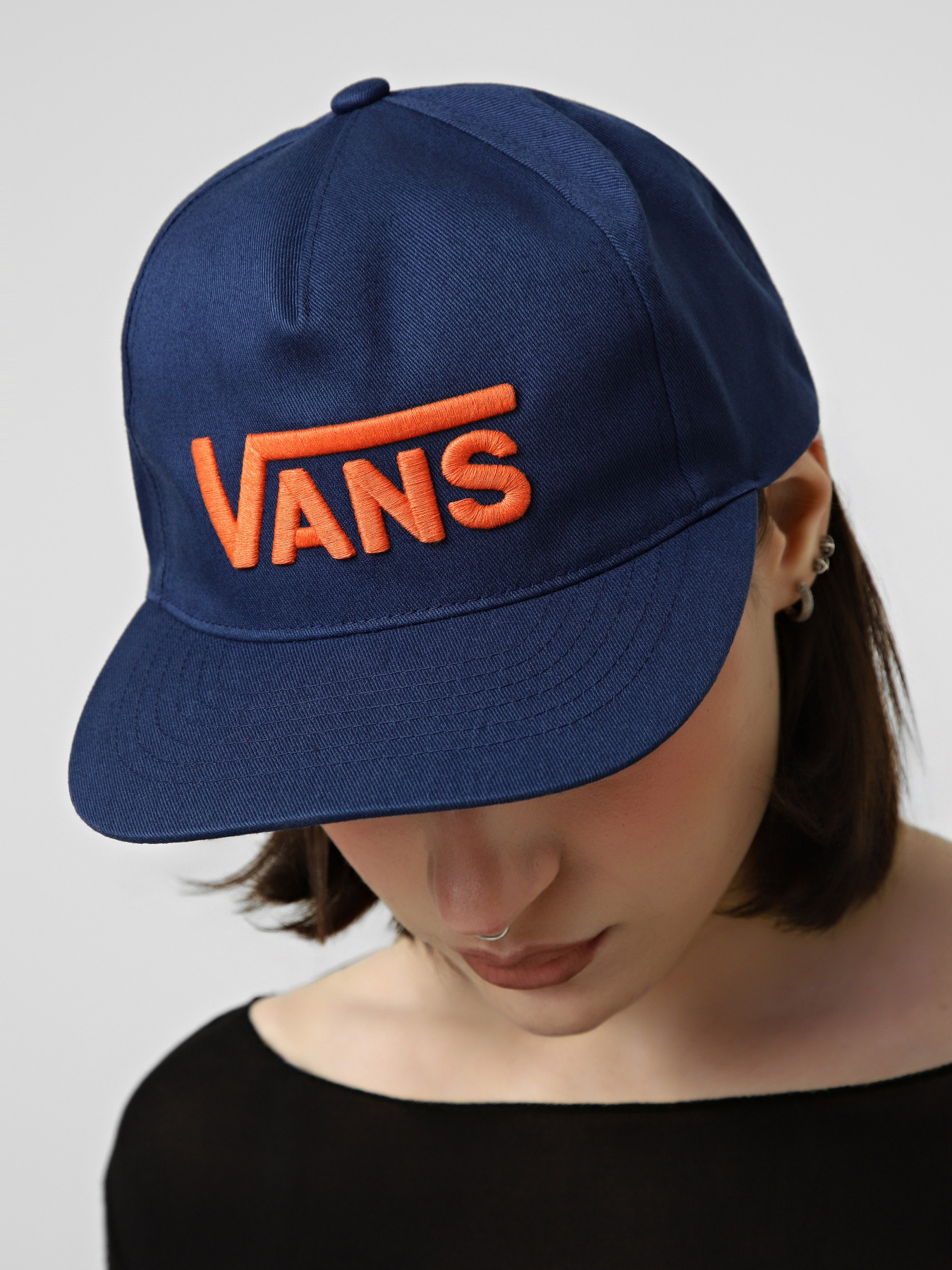 Шапки и кепки Vans DROP V LOGO SNAPBACK модель VN000QAHFOB1 Фото