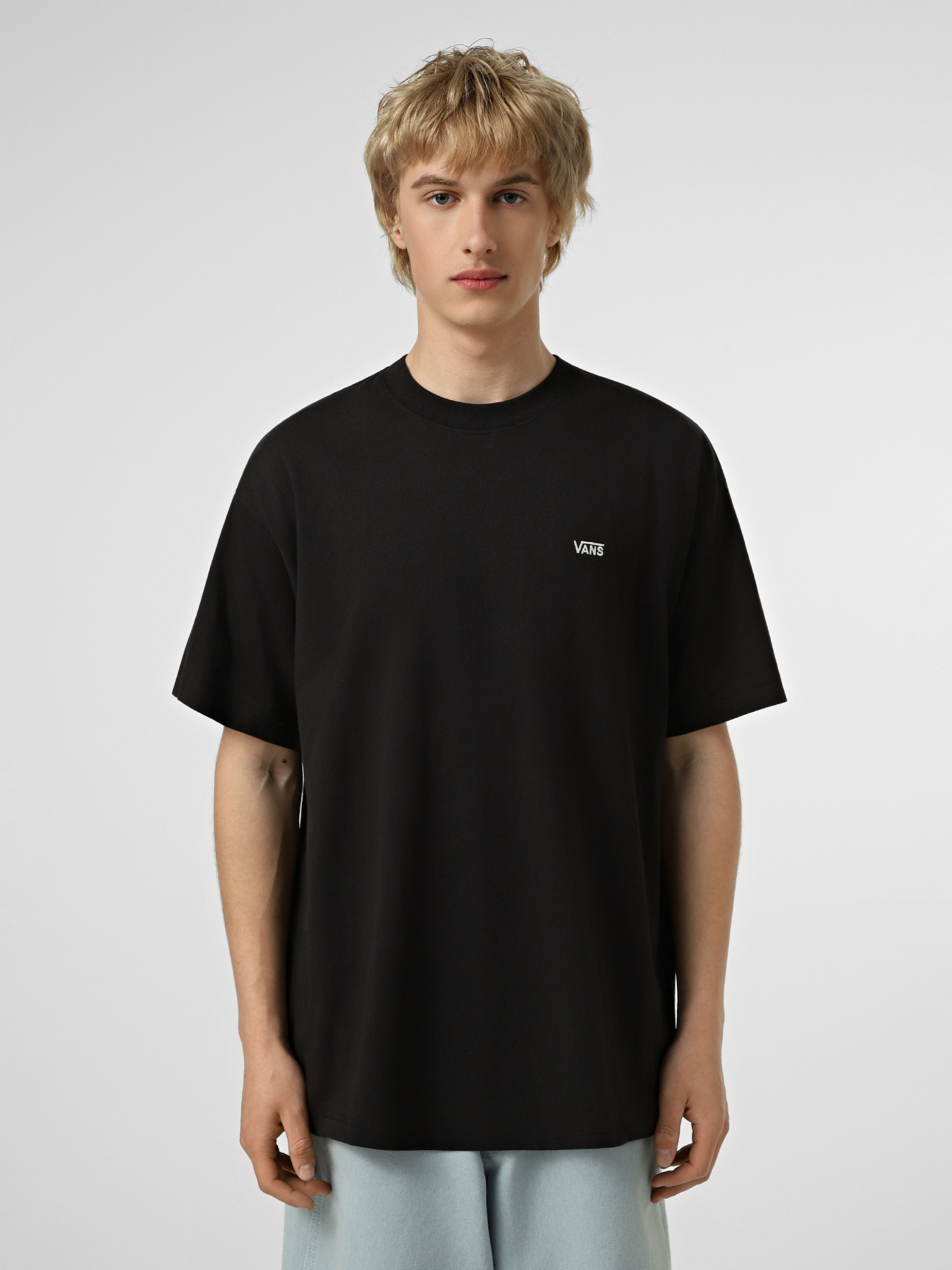 Футболки і поло Vans LEFT CHEST II LOOSE SS модель VN000P1PBLK1 Футболки і поло Vans LEFT CHEST II LOOSE SS модель VN000P1PBLK1 Фото