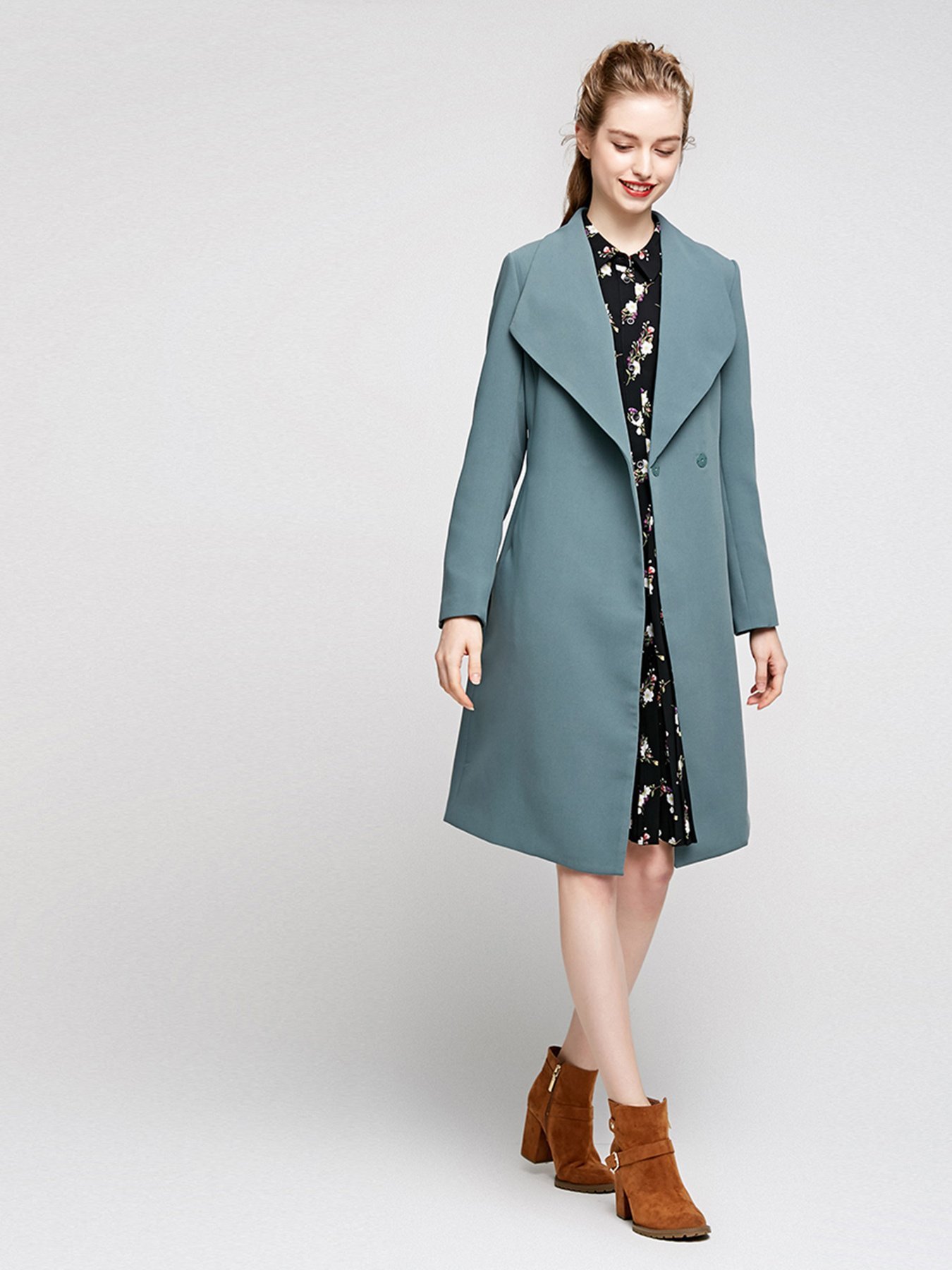 Пальта та плащі Vero Moda модель 317321502E56_с.зелений Фото