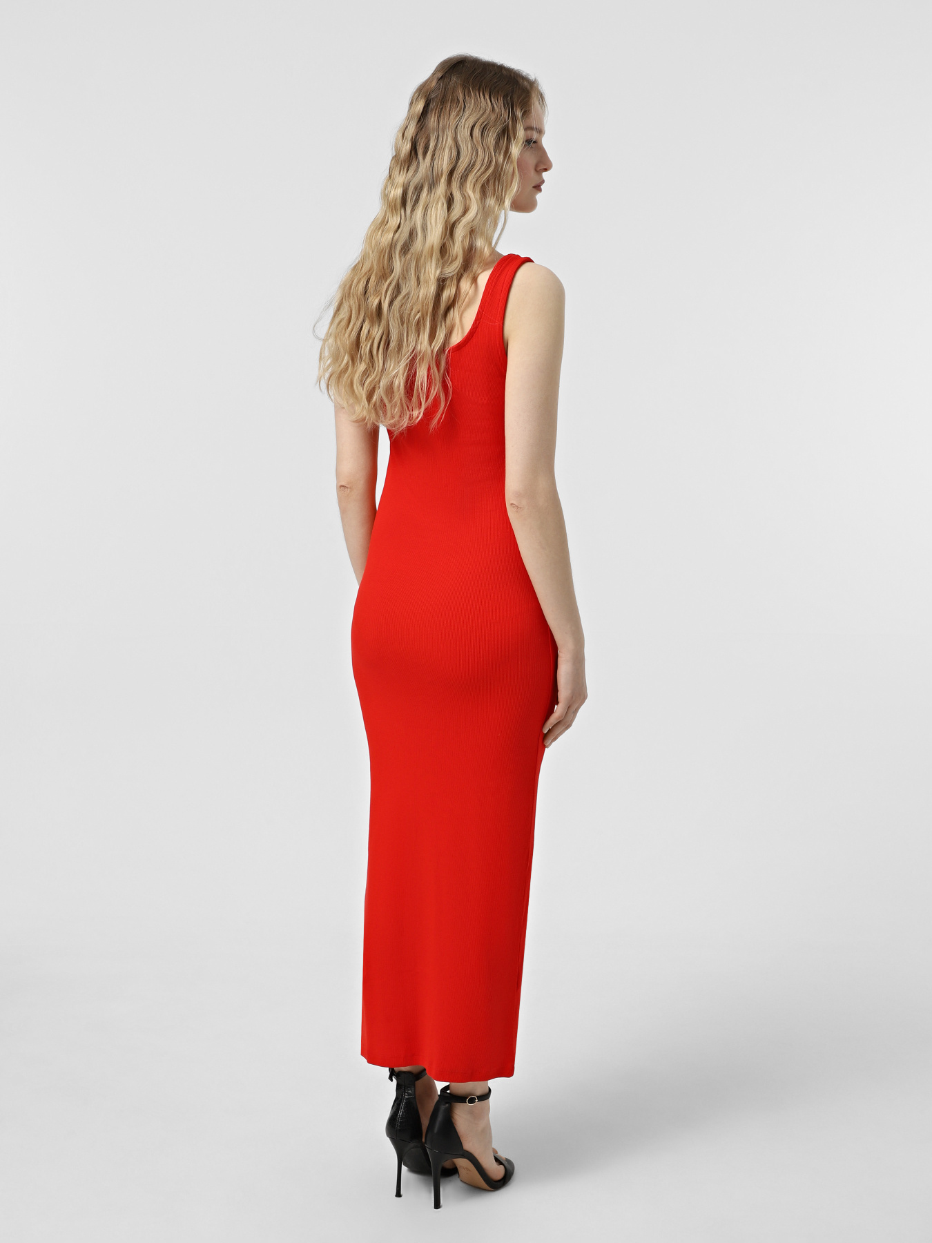 Платья Vero Moda модель 10325601_Fiery Red Платья Vero Moda модель 10325601_Fiery Red Фото