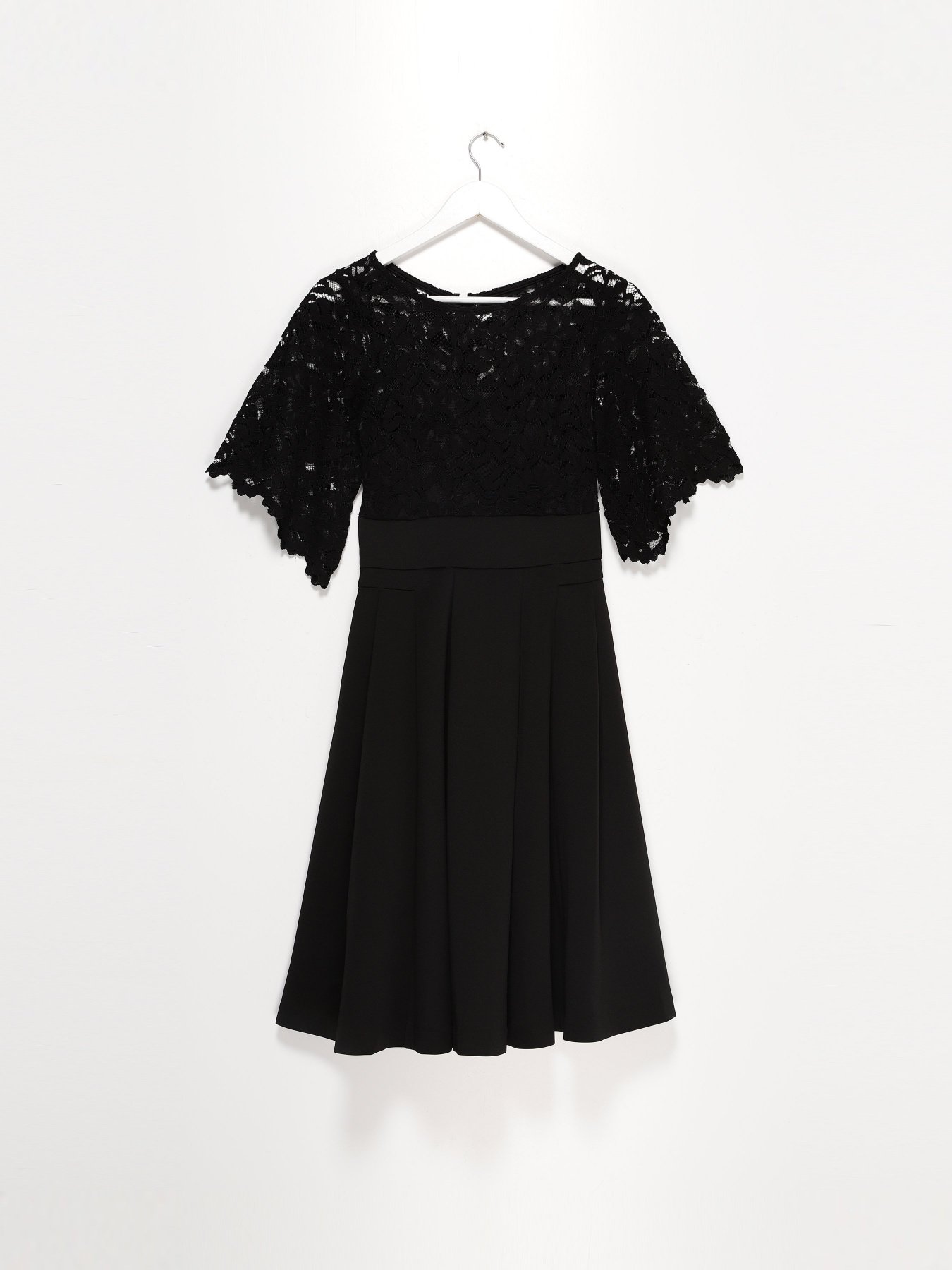 Платья Vero Moda модель 316461507010_чорний Фото