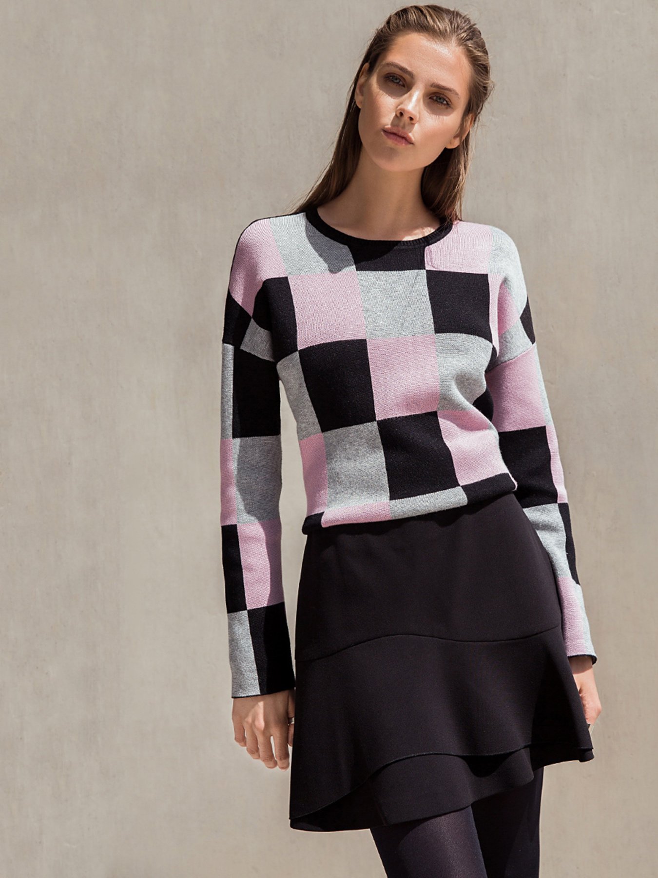 Спідниці Vero Moda модель 317116501E40_чорний Фото