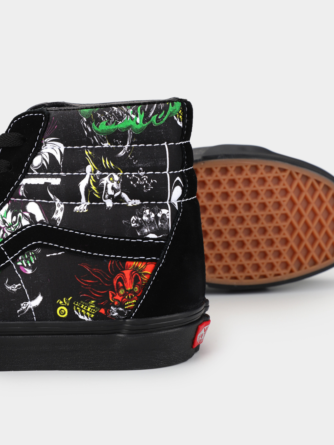 Кеди Vans x Disney Sk8-Hi модель VN000BW7BMB1 Кеди Vans x Disney Sk8-Hi модель VN000BW7BMB1 Фото