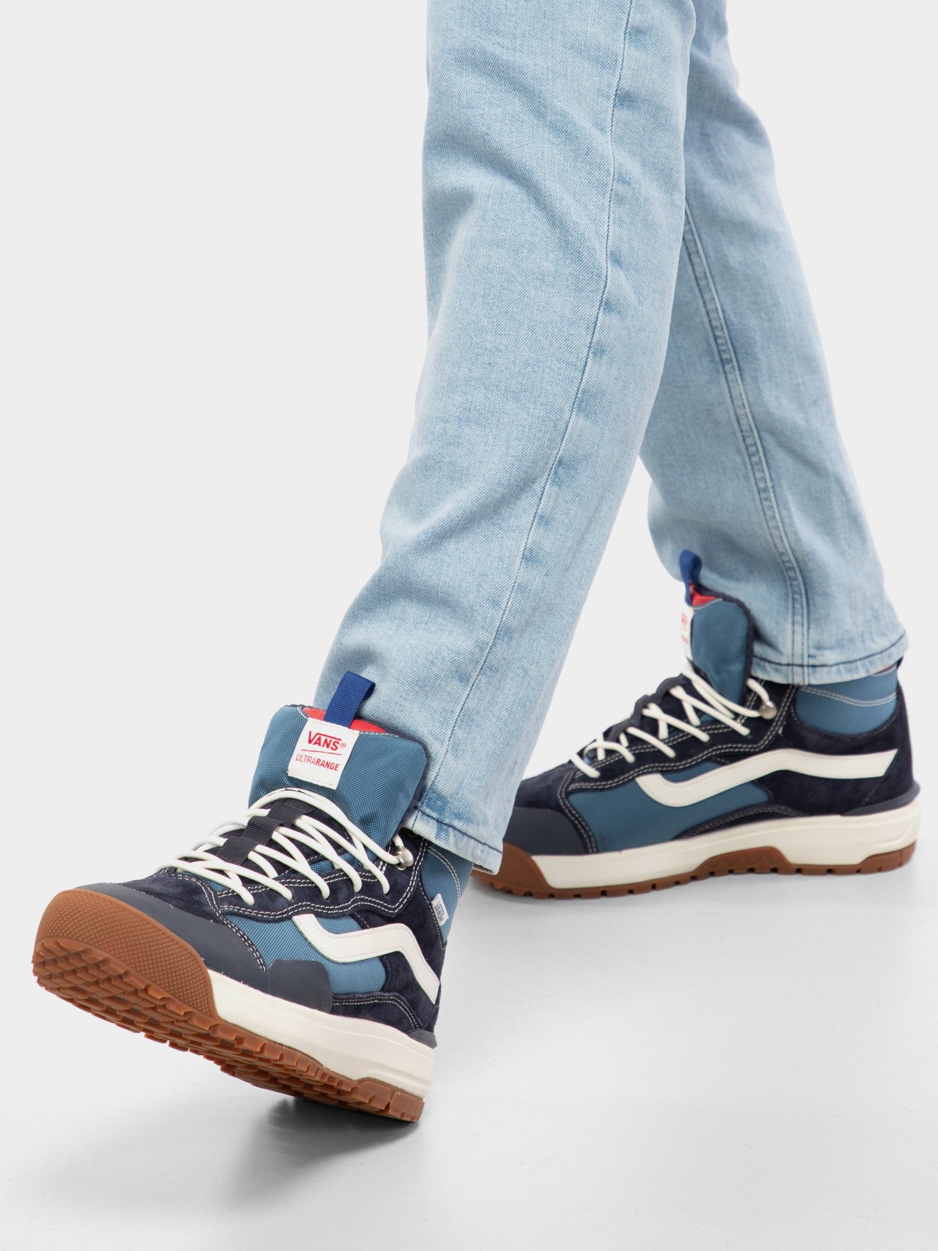 Ботинки и сапоги Vans ULTRARANGE EXO HI MTE модель VN0A4UWJ2WI1 Ботинки и сапоги Vans ULTRARANGE EXO HI MTE модель VN0A4UWJ2WI1 Фото