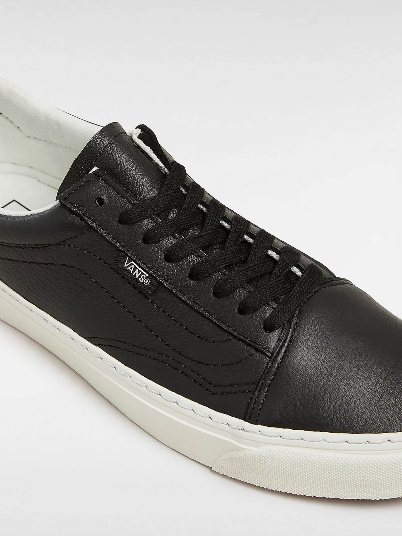 Кеди Vans Old Skool Lux модель VN000CZMBLK1 Фото
