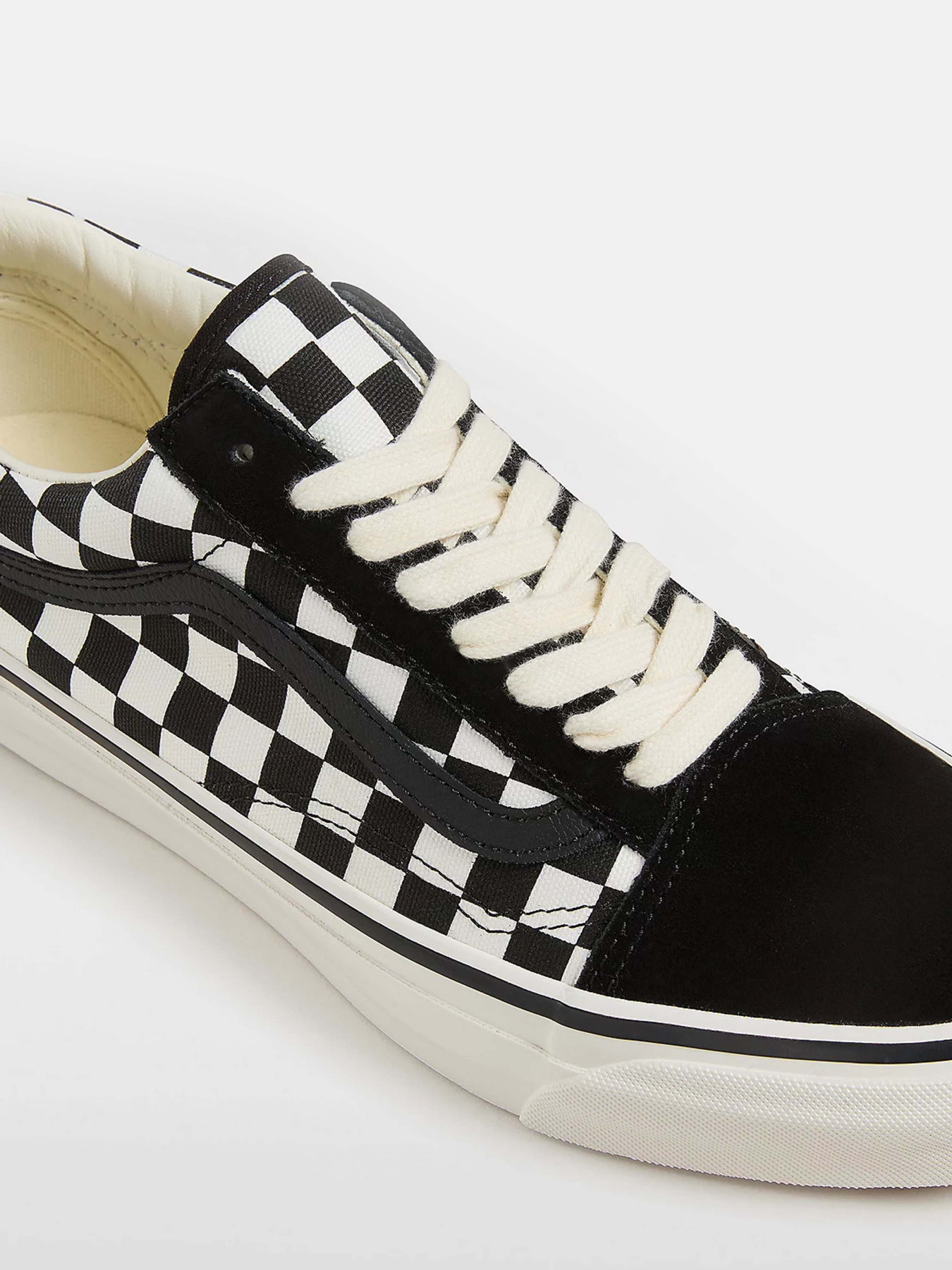 Кеди Vans Lx Old Skool модель VN000D56BZW1 Кеди Vans Lx Old Skool модель VN000D56BZW1 Фото