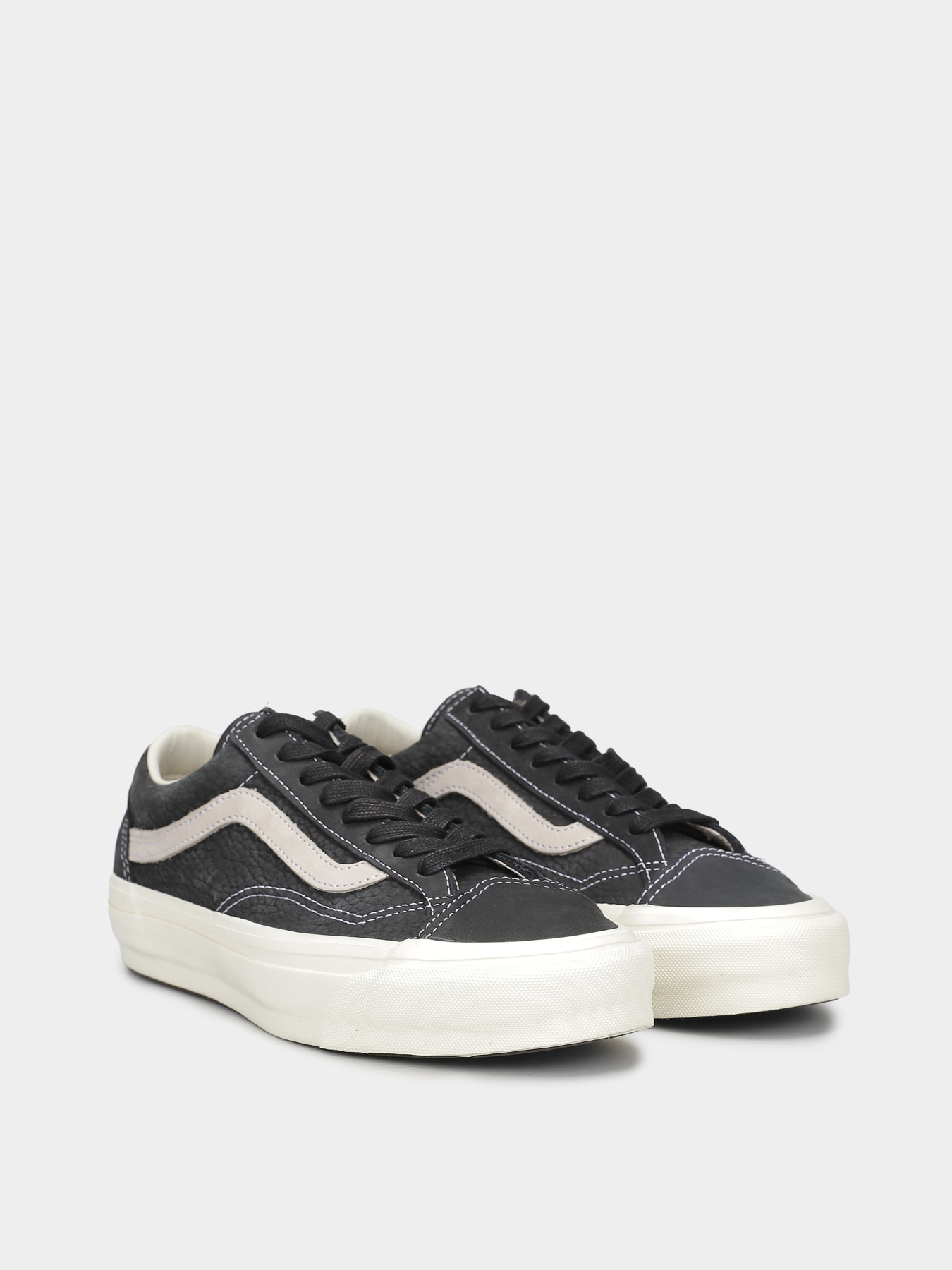Кеды Vans Lx Old Skool 36 модель VN000D57BLK1 Кеды Vans Lx Old Skool 36 модель VN000D57BLK1 Фото