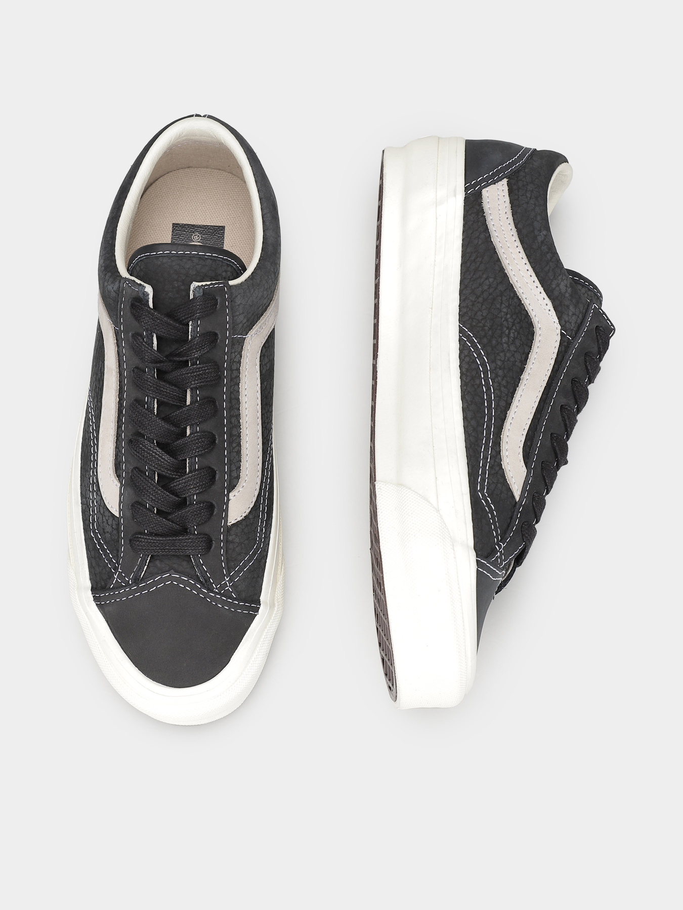 Кеды Vans Lx Old Skool 36 модель VN000D57BLK1 Кеды Vans Lx Old Skool 36 модель VN000D57BLK1 Фото