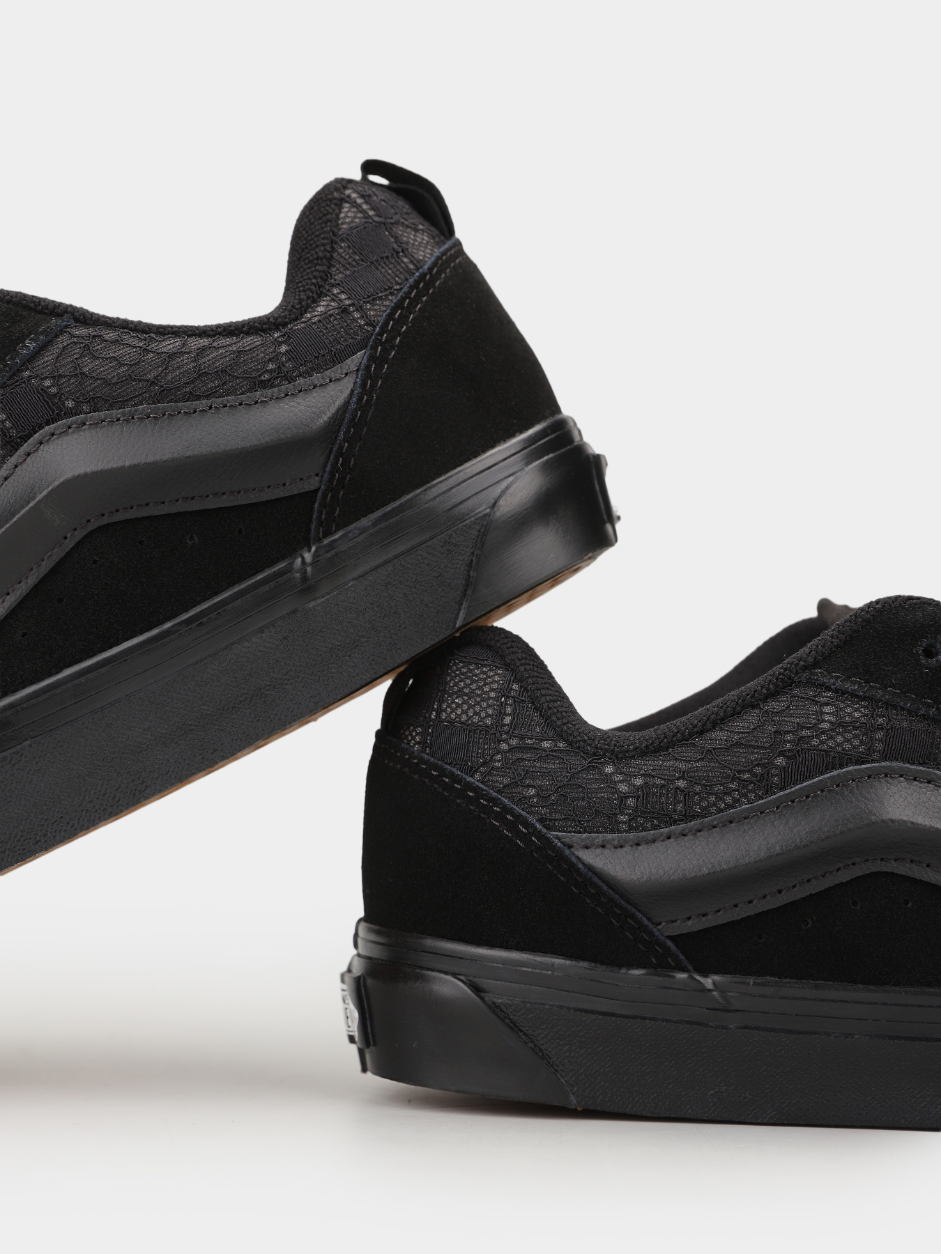 Кеды Vans Knu Skool модель VN000D6Z9NS1 Кеды Vans Knu Skool модель VN000D6Z9NS1 Фото